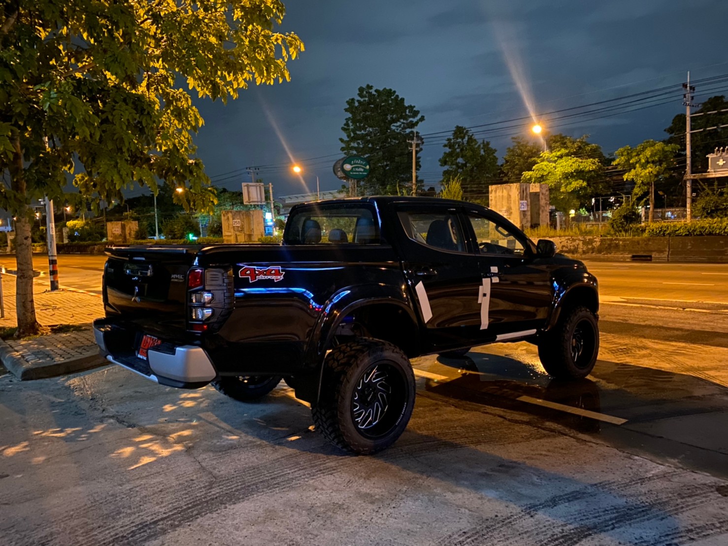 TRITON 4X4 จัดทรงเมกา