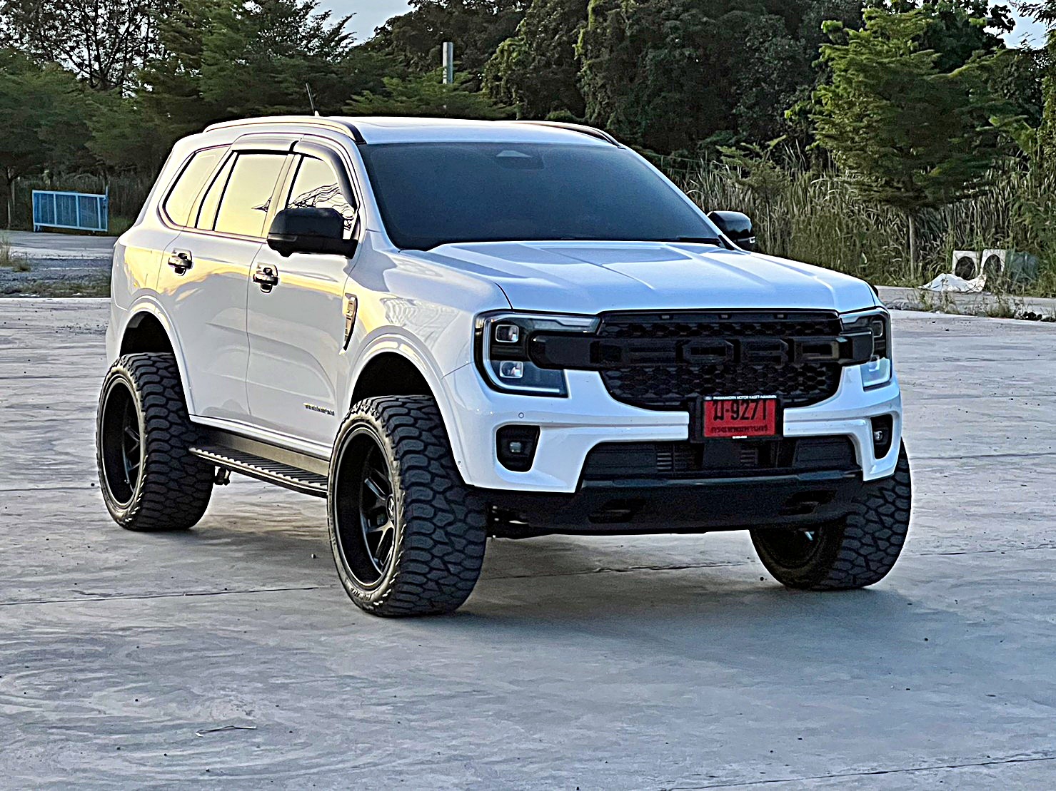 FORD EVEREST NEXTGEN ล้อแท้ HOSTILE H120 ขอบ22 ที่ STEP9