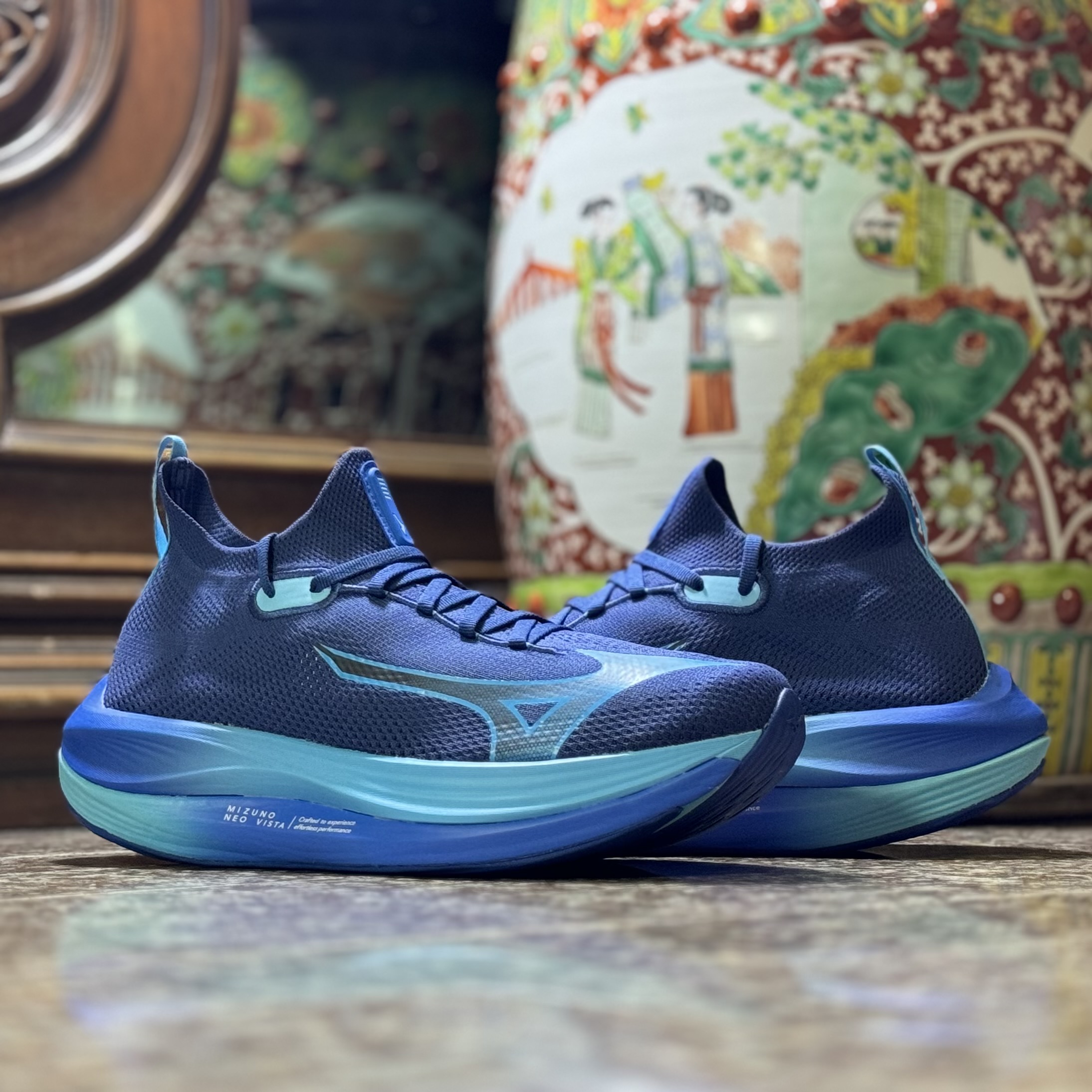 รองเท้าวิ่ง Mizuno Neo Vista ‘Estate Blue’ (M10US)