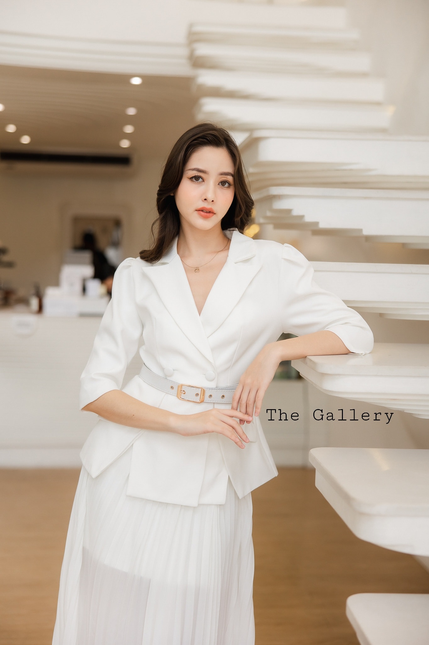 ชุดเซ็ตเสื้อสูทและกระโปรงอัดพลีตพร้อมเข็มขัดในตัว จะออกงานหรือจะแมตซ์ชุดไปทำงาน /ไปเที่ยวต่างประเทศก็ครีเอตลุคสวย