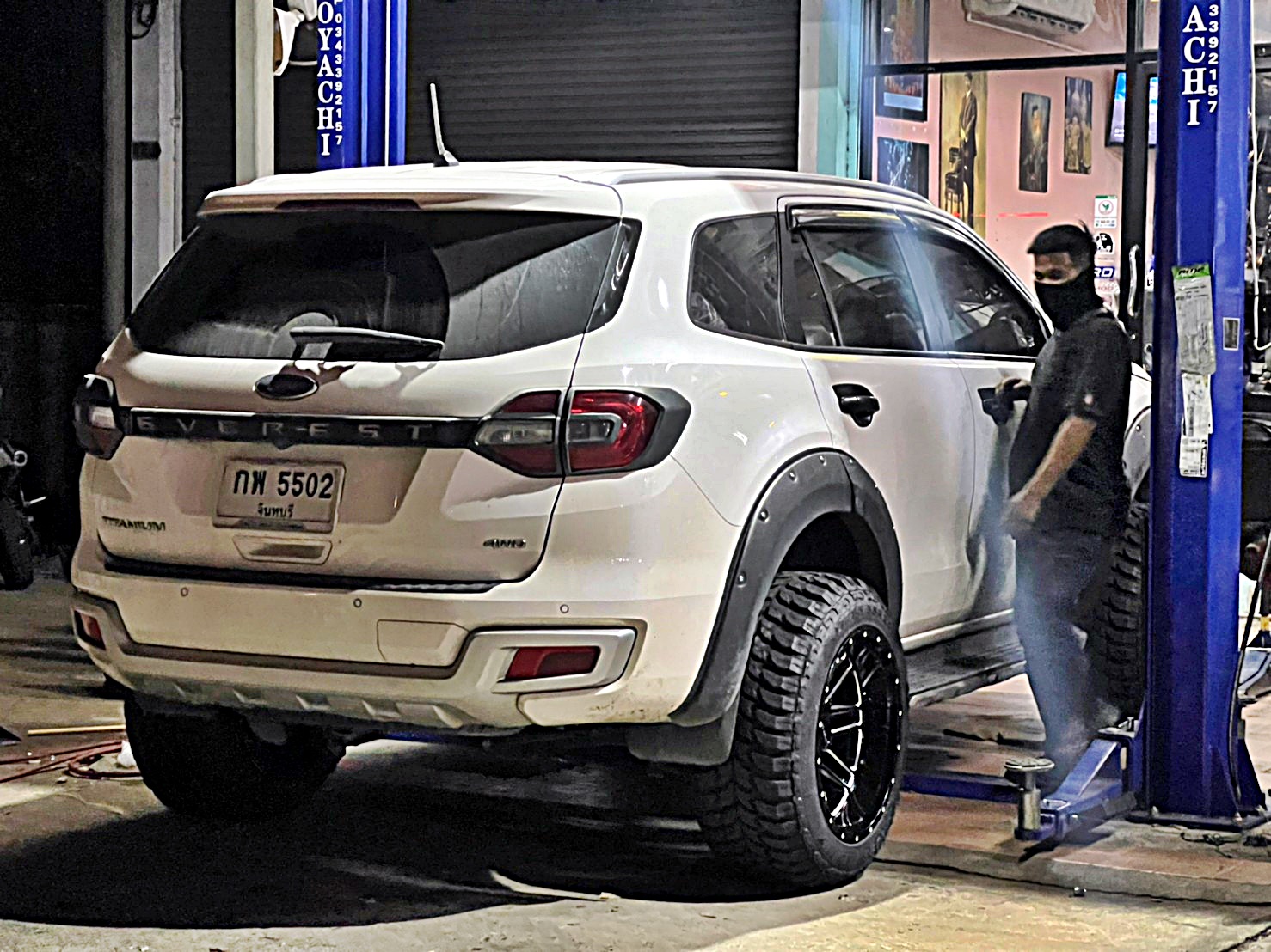 FORD_EVEREST_จันทบุรี จัดทรงเมกาที่ STEP9