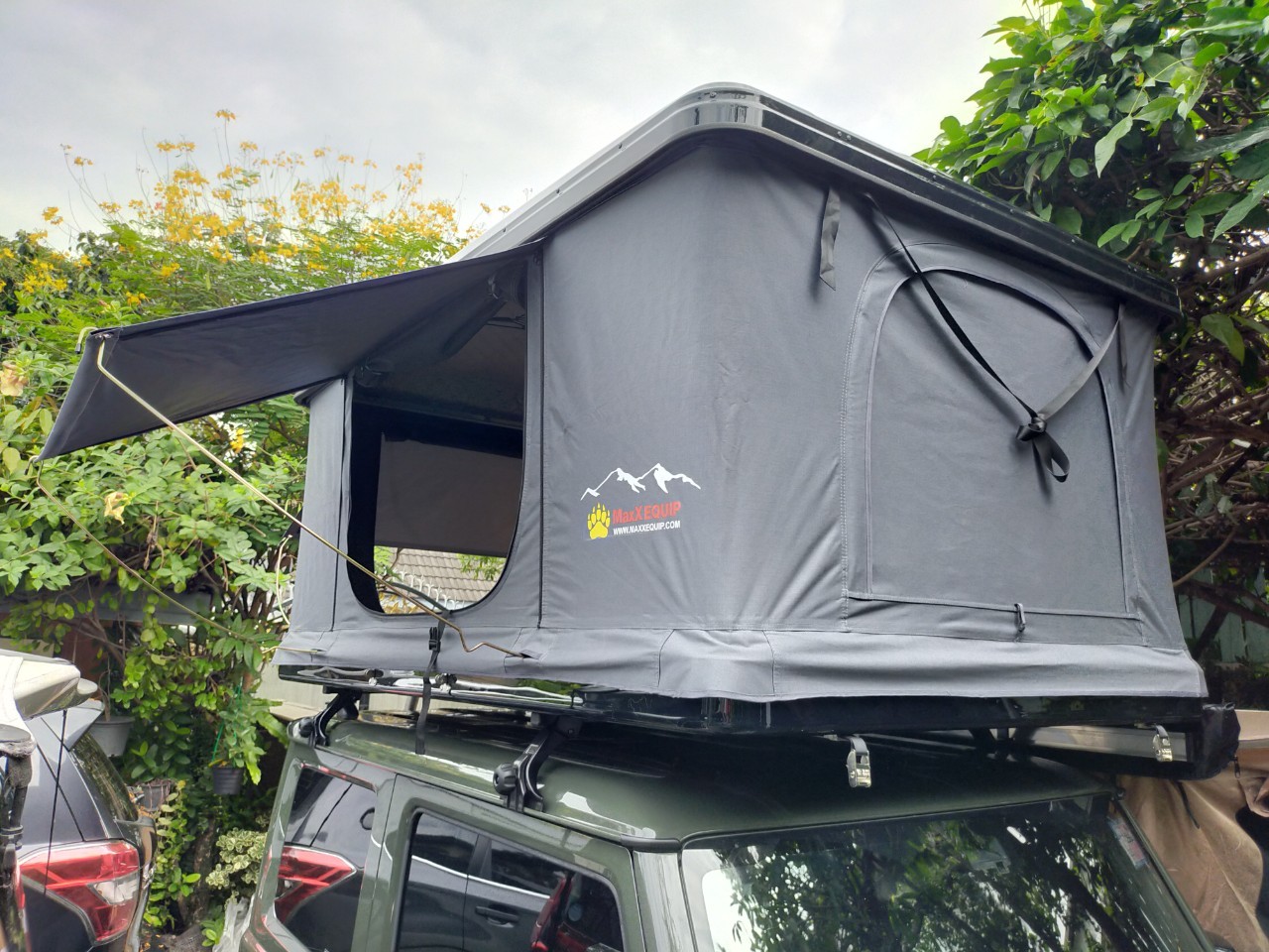 HAWK EYE PLUS 1.2 - MaxX Equip เต็นท์หลังคารถ ประเภท หลังคาแข็ง