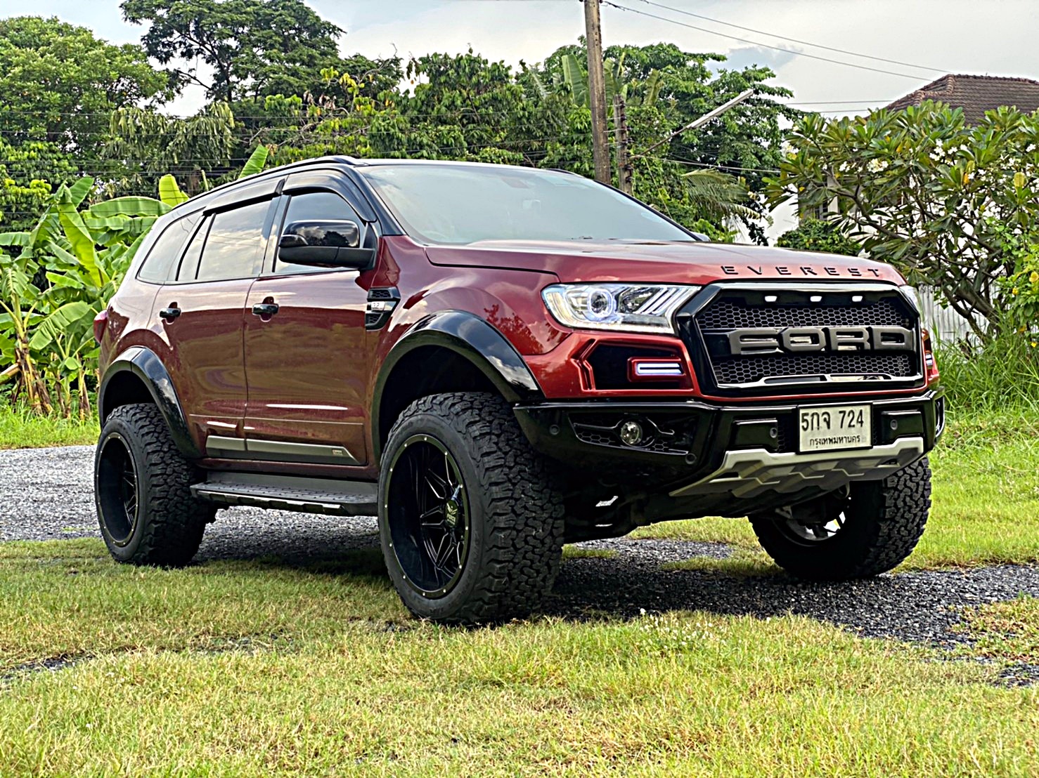 FORD EVEREST จัดทรงเมกาที่ STEP9