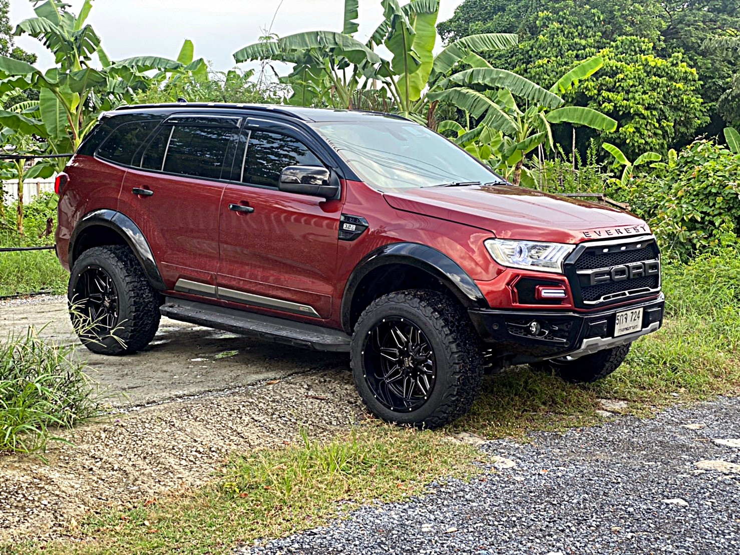 FORD EVEREST จัดทรงเมกาที่ STEP9