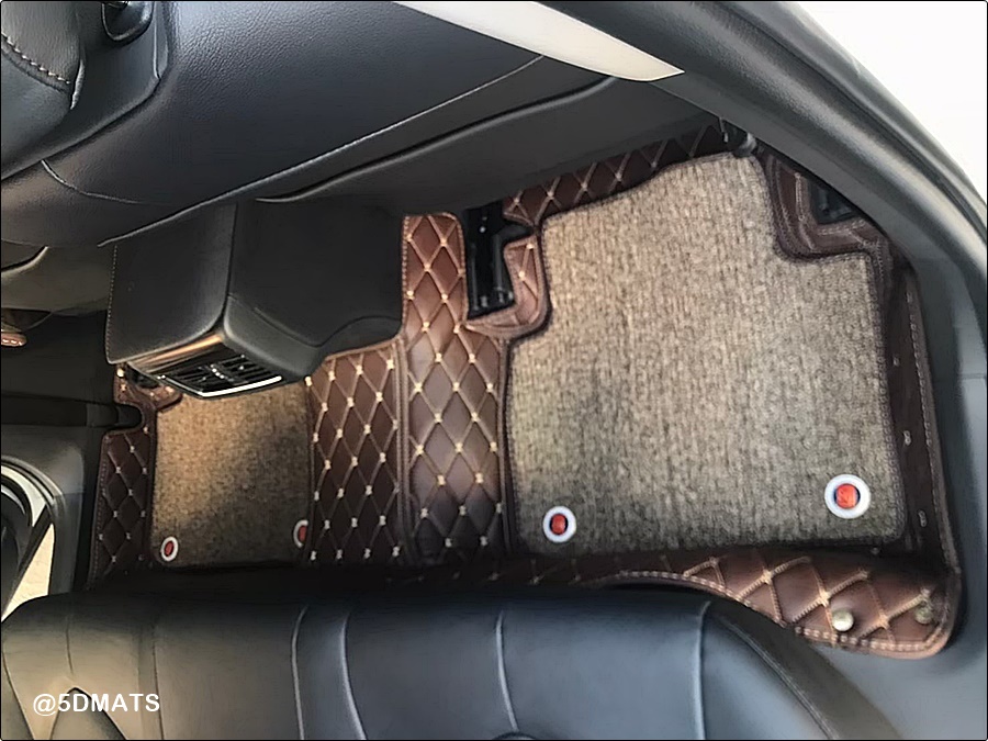 พรมปูพื้นรถยนต์ 7D TOYOTA CAMRY 2019 พรม7D QJ VIP สีน้ำตาล เสริมใยดักฝุ่น เต็มคัน