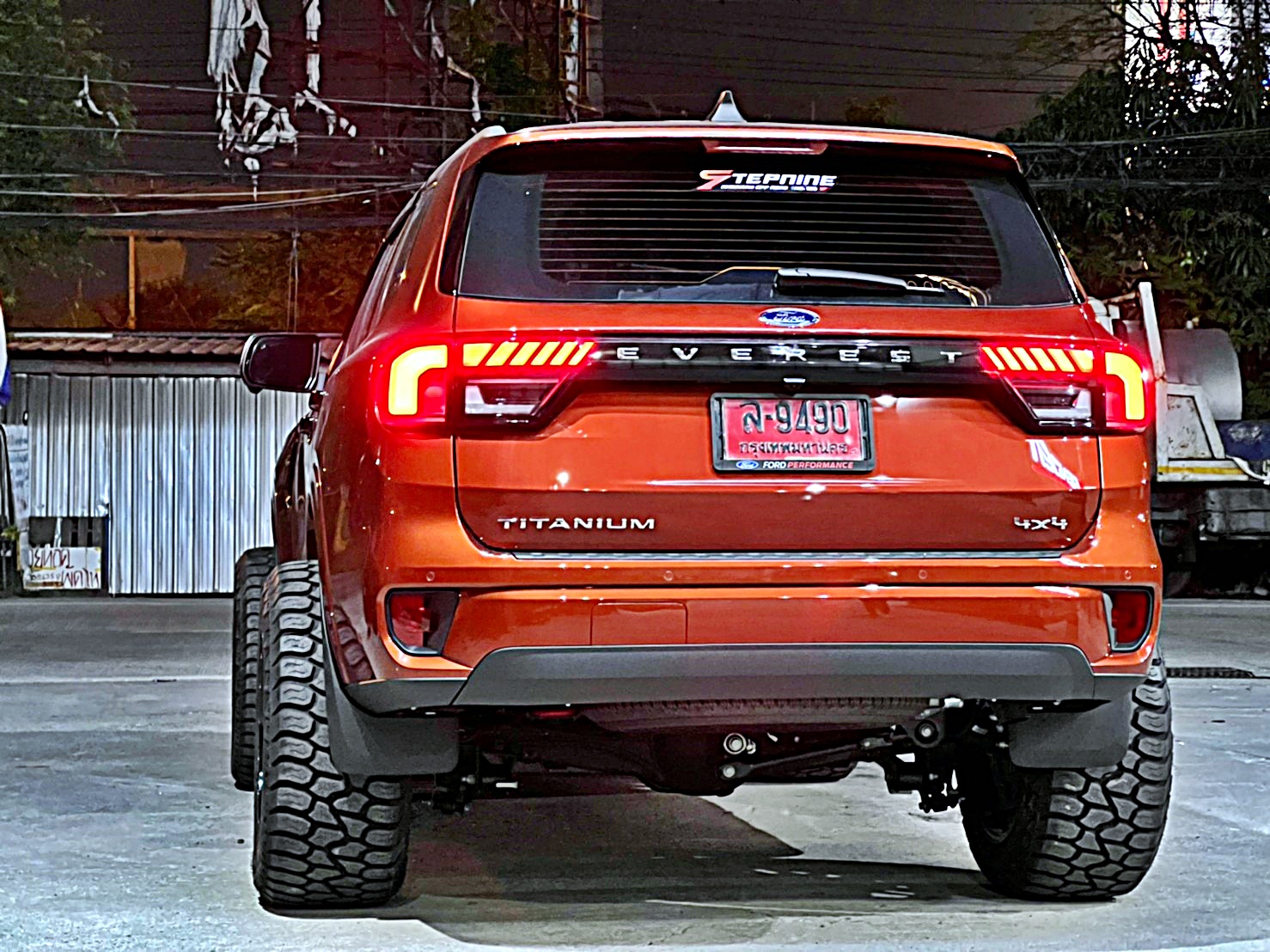 #FORD-EVEREST_NEXTGEN จองคิวมาจากสระแก้ว ทำทรงเมกาที่ STEP9