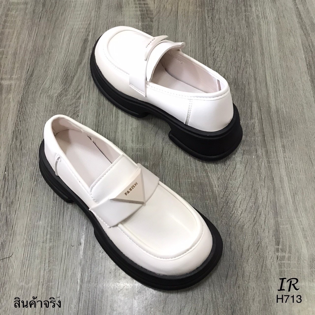 รองเท้าสูง1นิ้ว