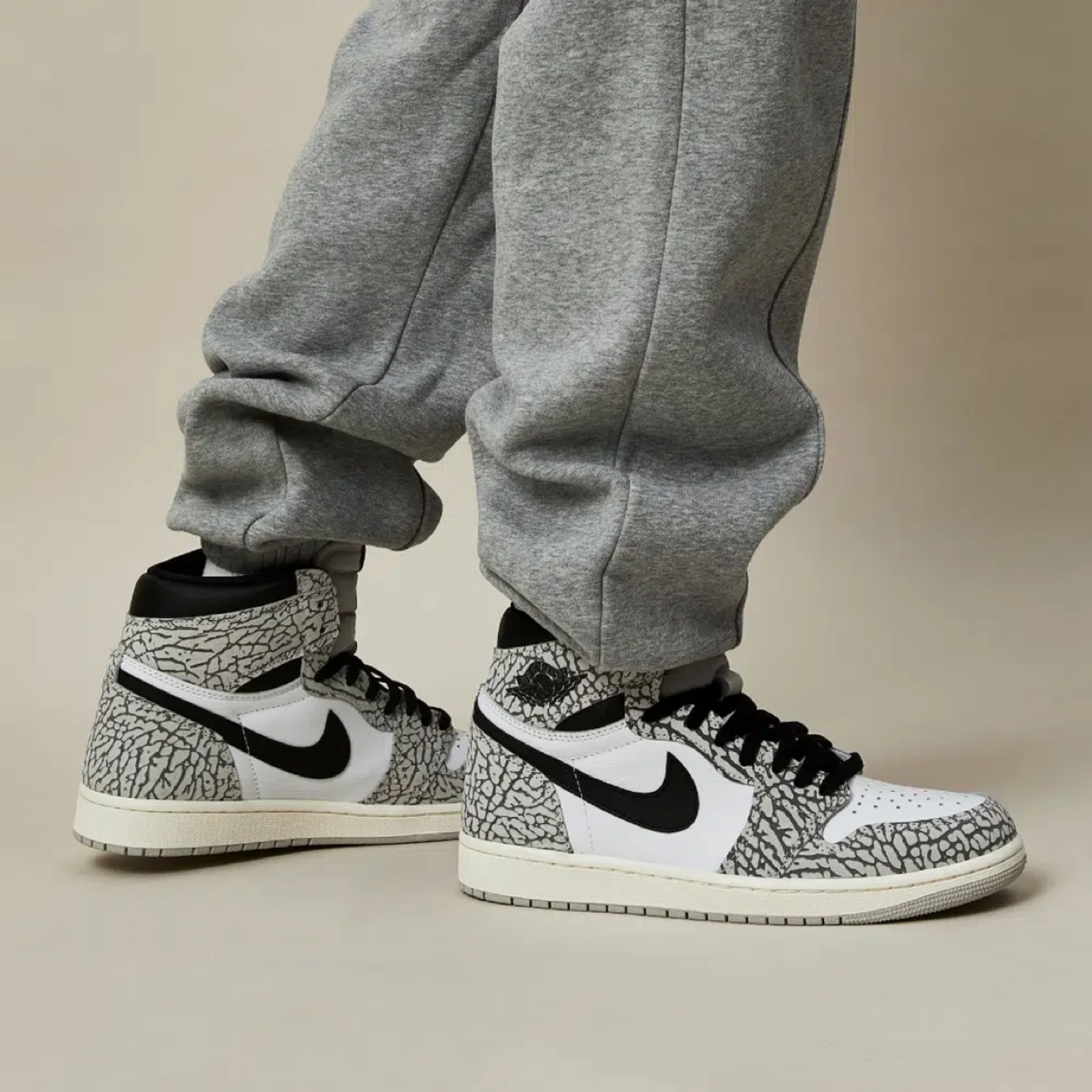 รองเท้า Nike Air Jordan 1 ‘White/Cement’ (M9US)