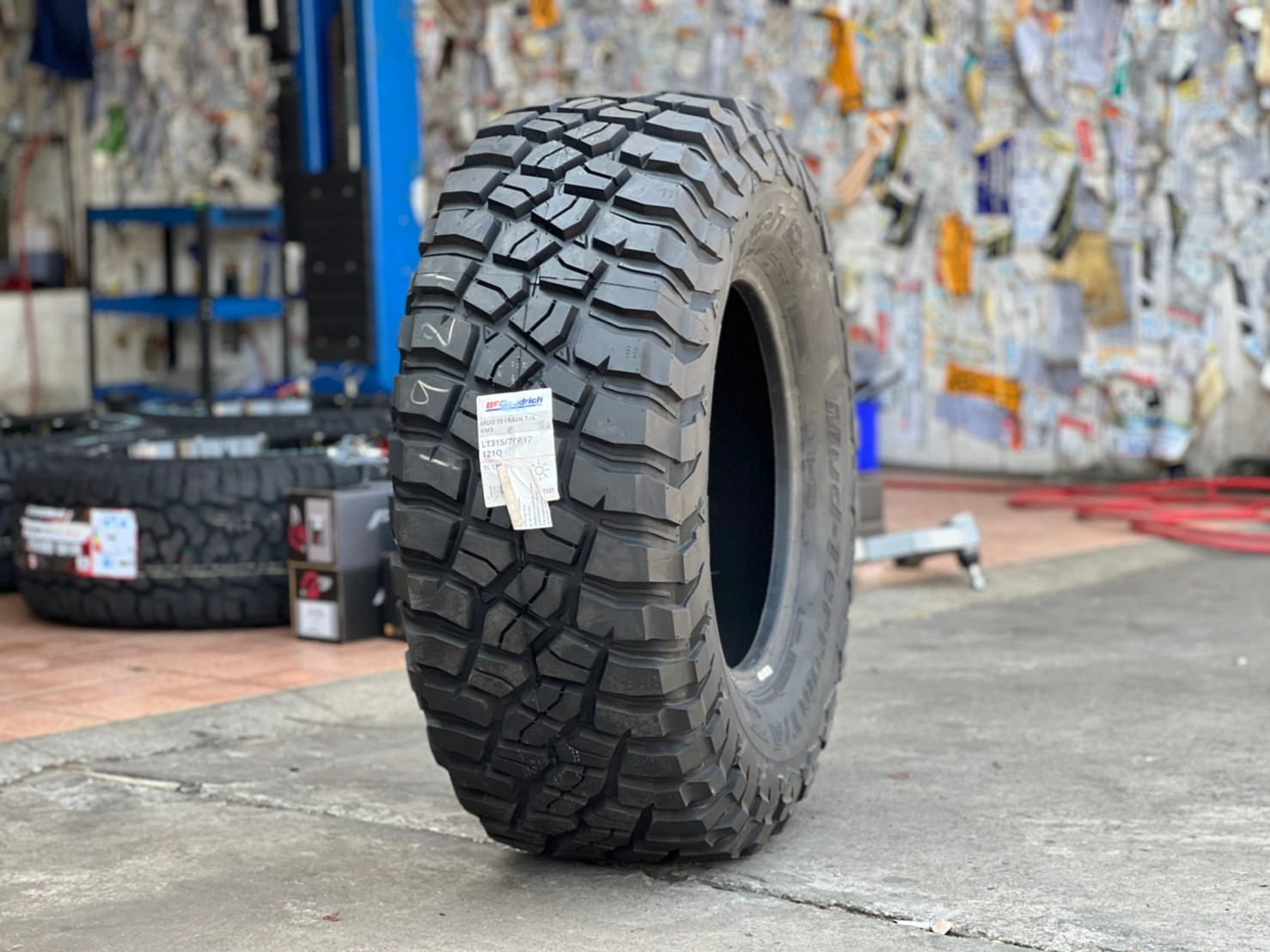 BF GOODRICH KM3 315/70-17 ราคาถูก ต้อง STEP9 เท่านั้น