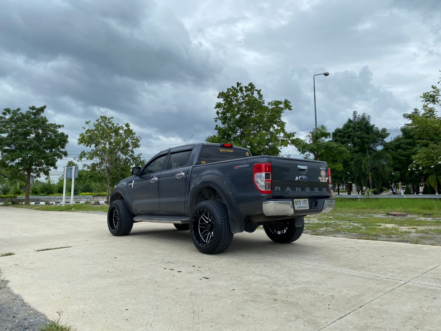 FORD ทรงเมกา ล้อเทพลึกสุดตาราง