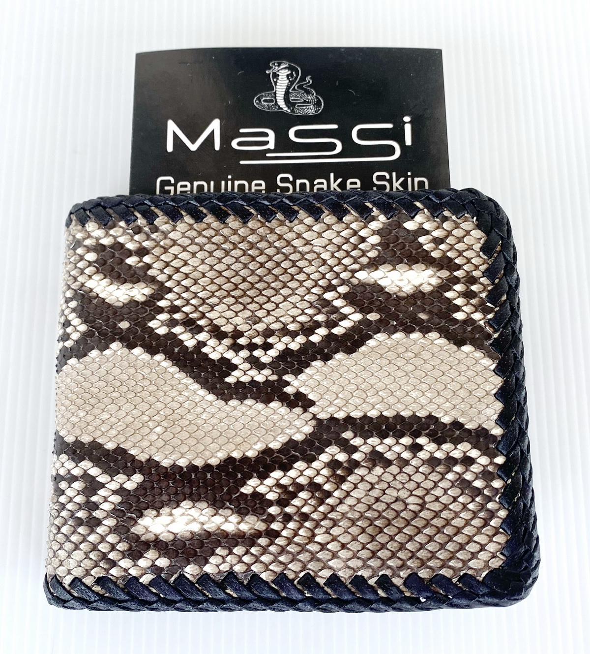 กระเป๋าสตางค์หนังงูแท้ ถักขอบ สีธรรมชาติ แบบสั้นUS