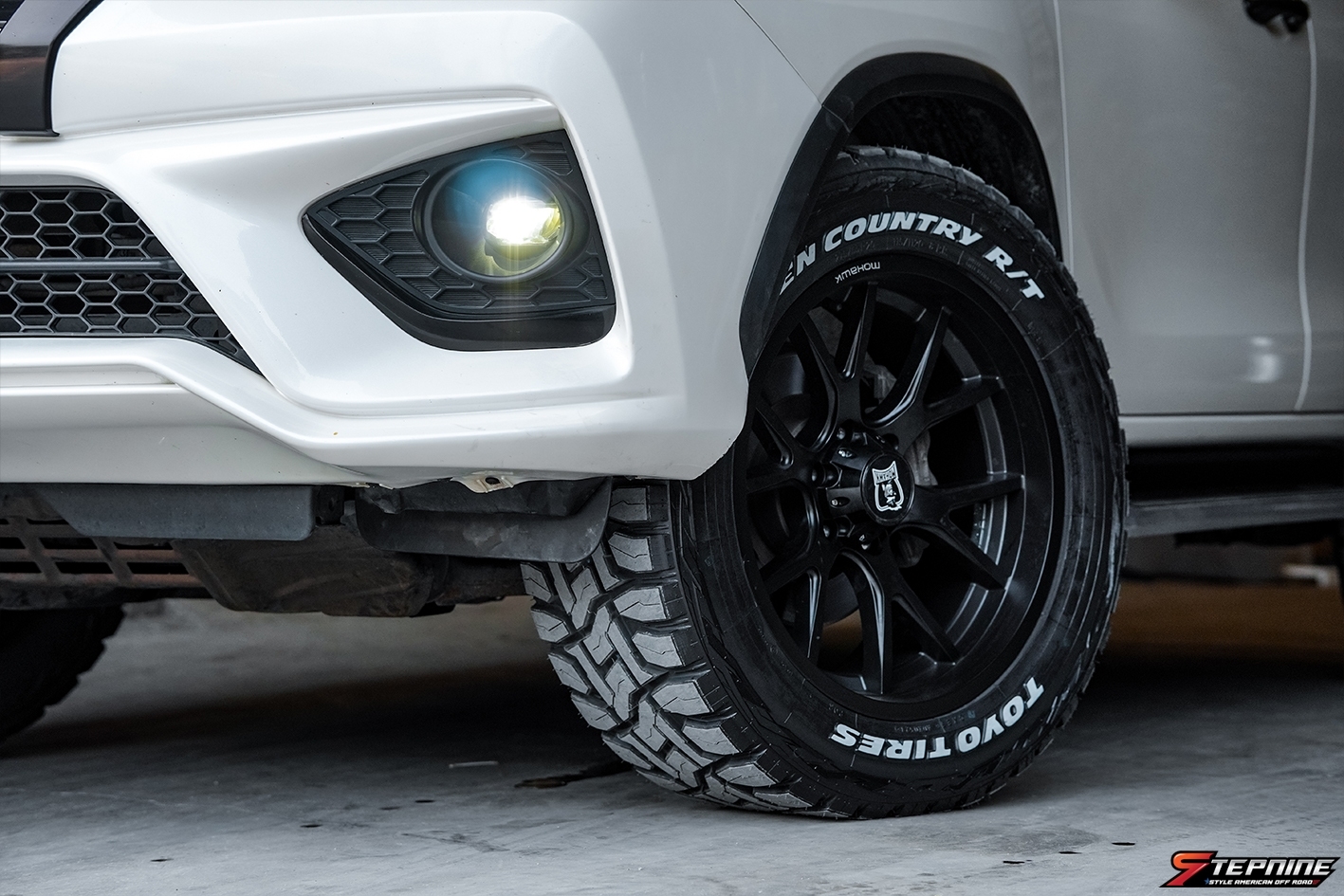 TOYOTA FORTUNER จองคิวมาจากราชบุรี คันนี้เดิมๆไม่ยก