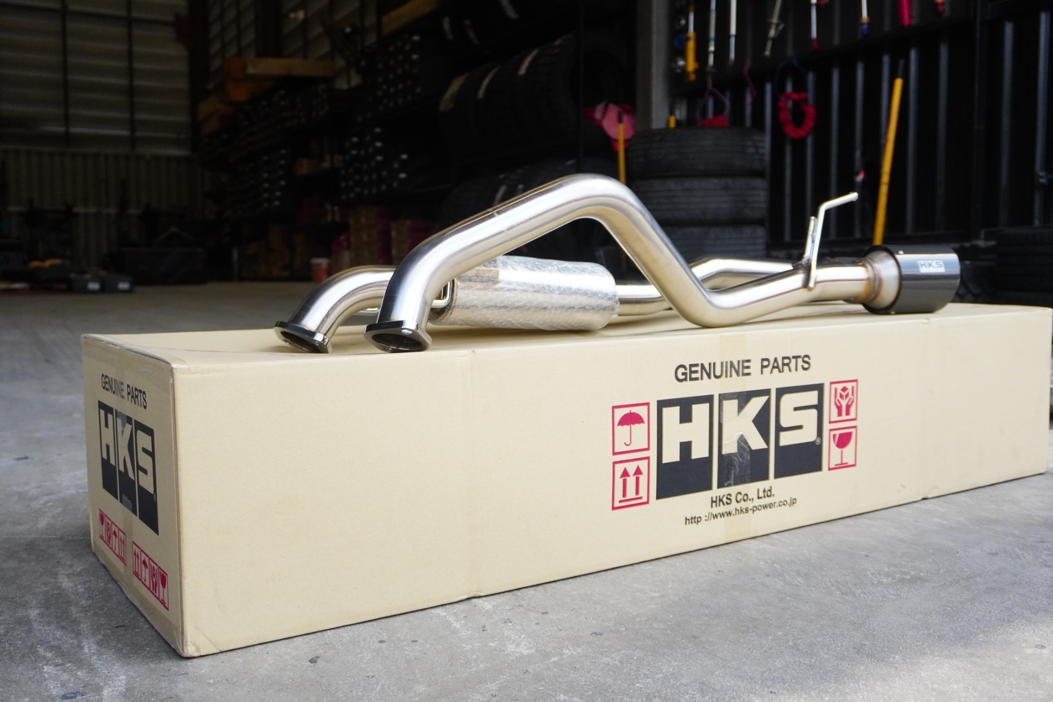 ท่อ HKS ปลายคาร์บอน ท่อเดี่ยว ใส่ LEGENDER