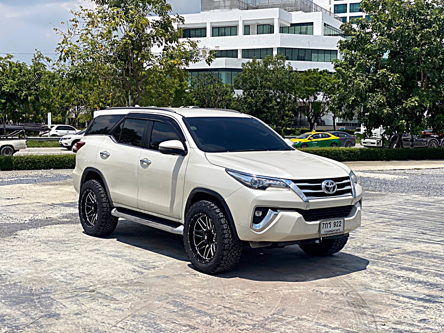 FORTUNER ล้อขอบ20 OFFROAD ที่ STEP9