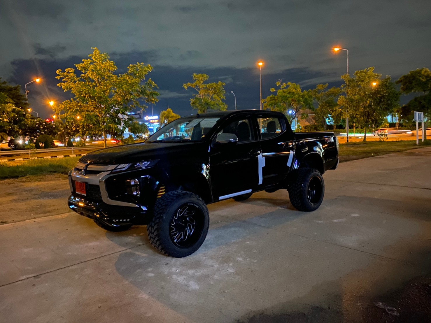 TRITON 4X4 จัดทรงเมกา