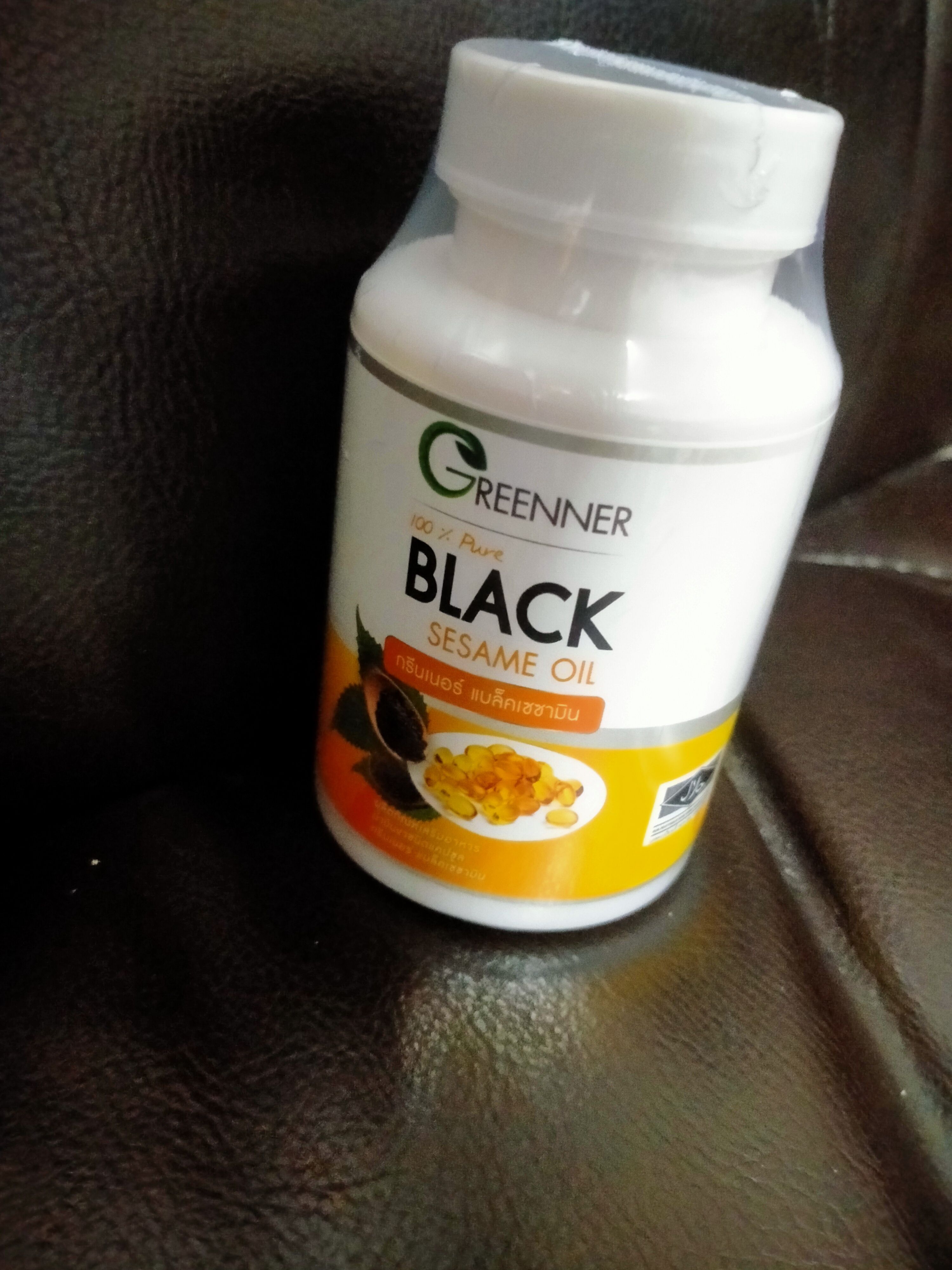 น้ำมันงา 3 กษัตริย์ เซซามินกรีนเนอร์แบล็ค มีน้ำมันงาดำ งาขาว งาขี้ม้อน ขนาด 1000 มล. 1 กระปุกมี 60 แคปซูล