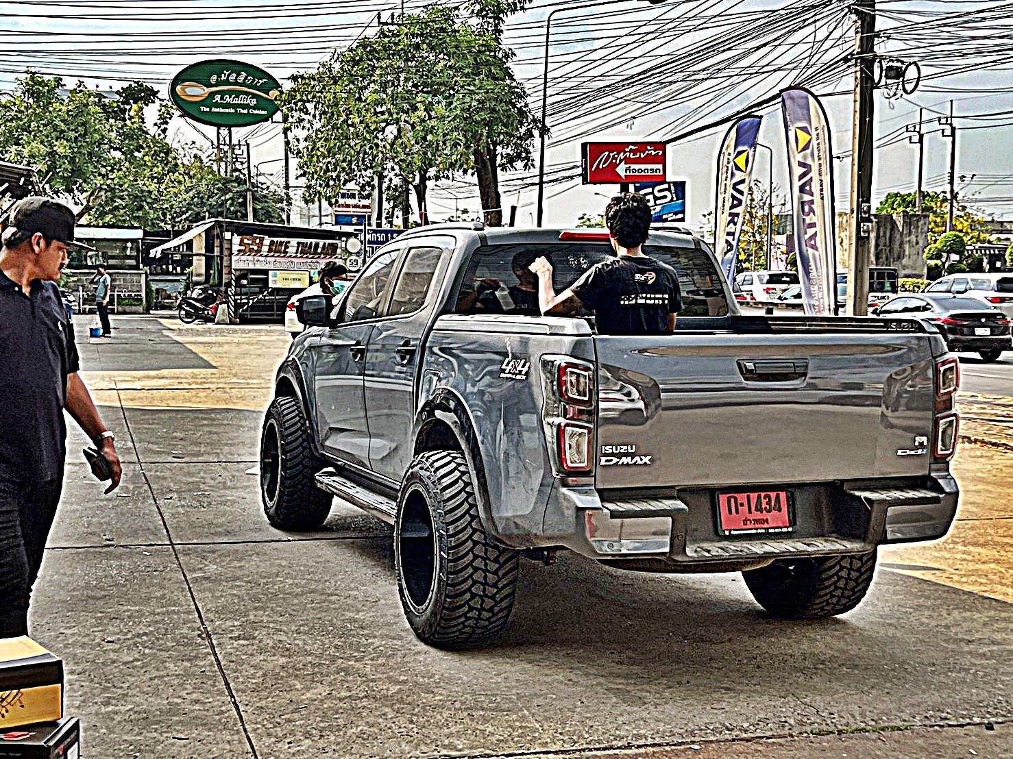 D-MAX ทรงเมกา จากอุธยา