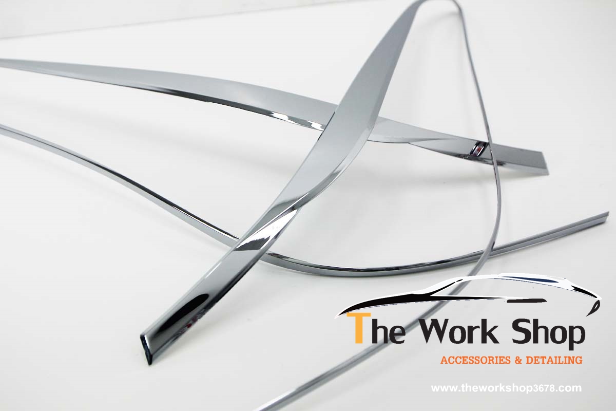 Rear Lamp Garnish for Elantra ( โครเมี่ยมแต่งไฟท้าย )