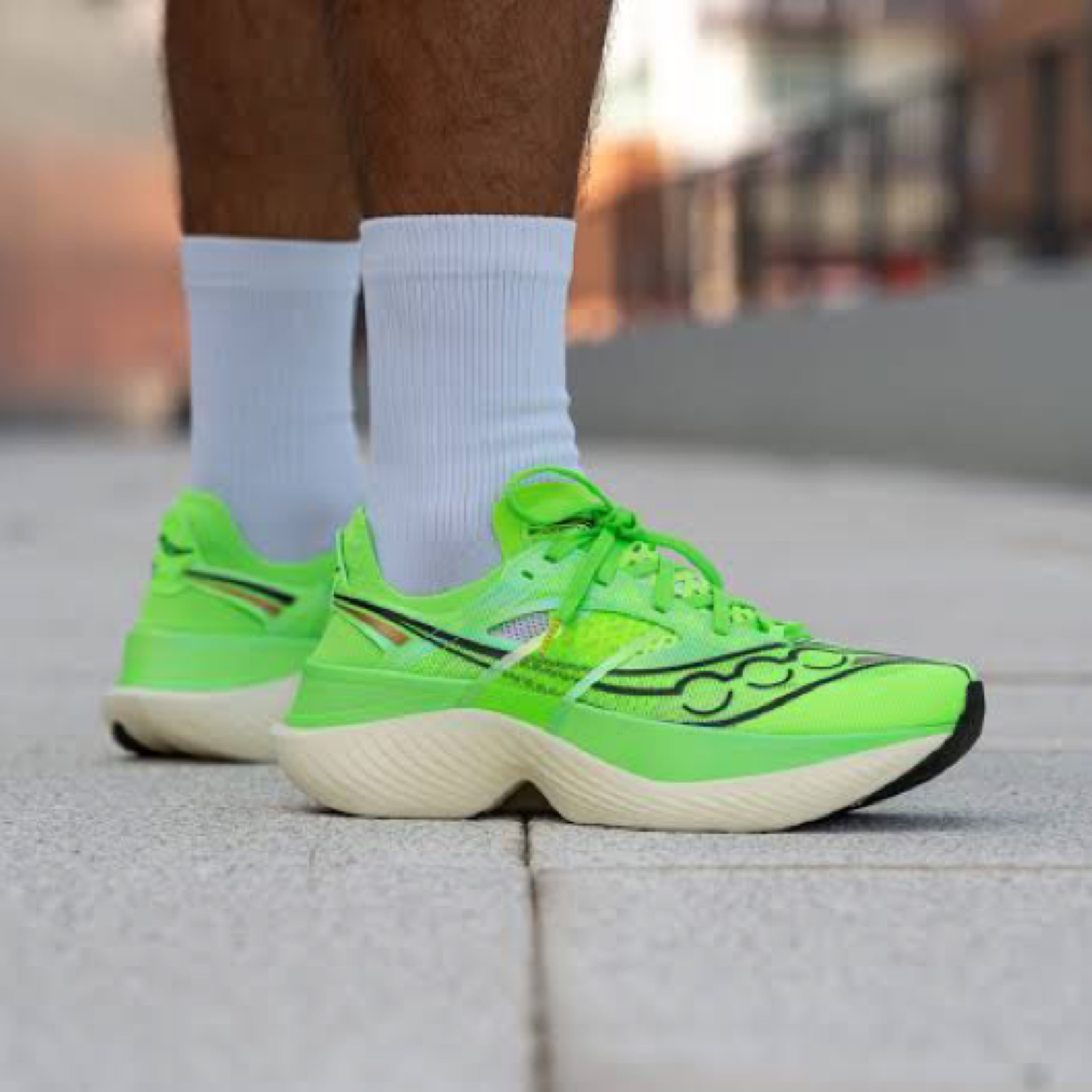 รองเท้าวิ่ง Saucony Endorphin Elite ‘Slime’ (M9US)