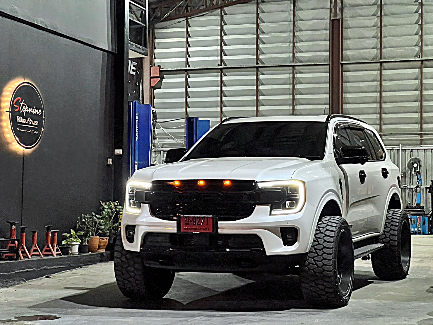 FORD EVEREST NEXTGEN ล้อแท้ HOSTILE H120 ขอบ22 ที่ STEP9