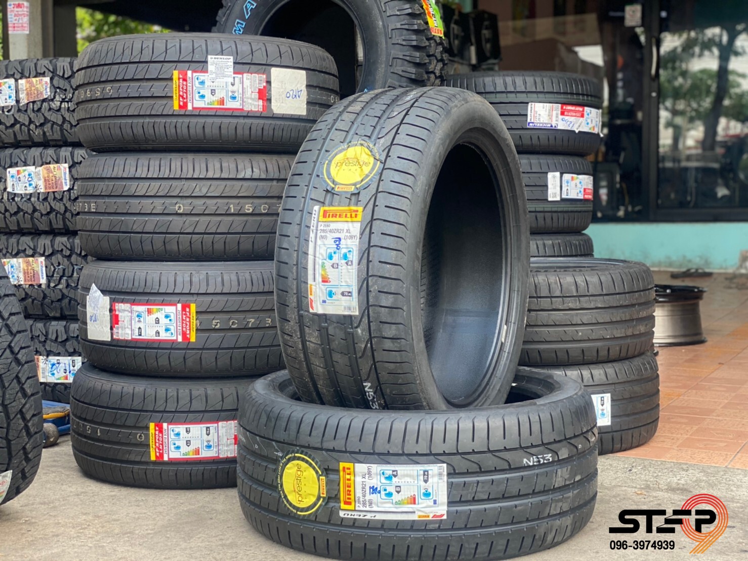 PIRELLI PZERO 285/40-21 ราคาถูกสุดที่ STEP9