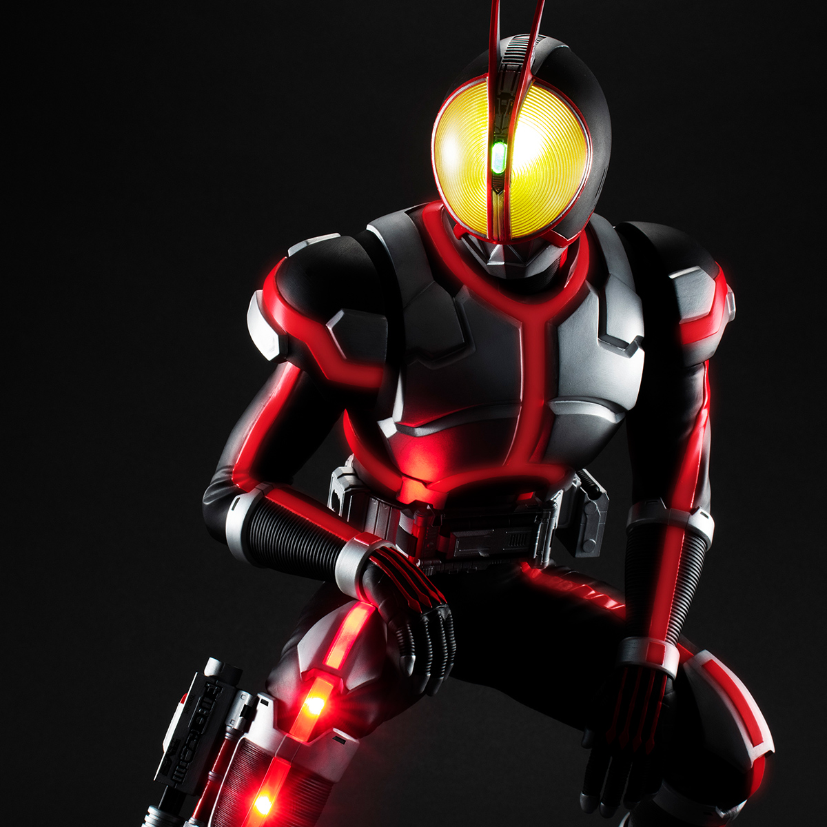 ULTIMATE ARTICLE MASKED RIDER FAIZ