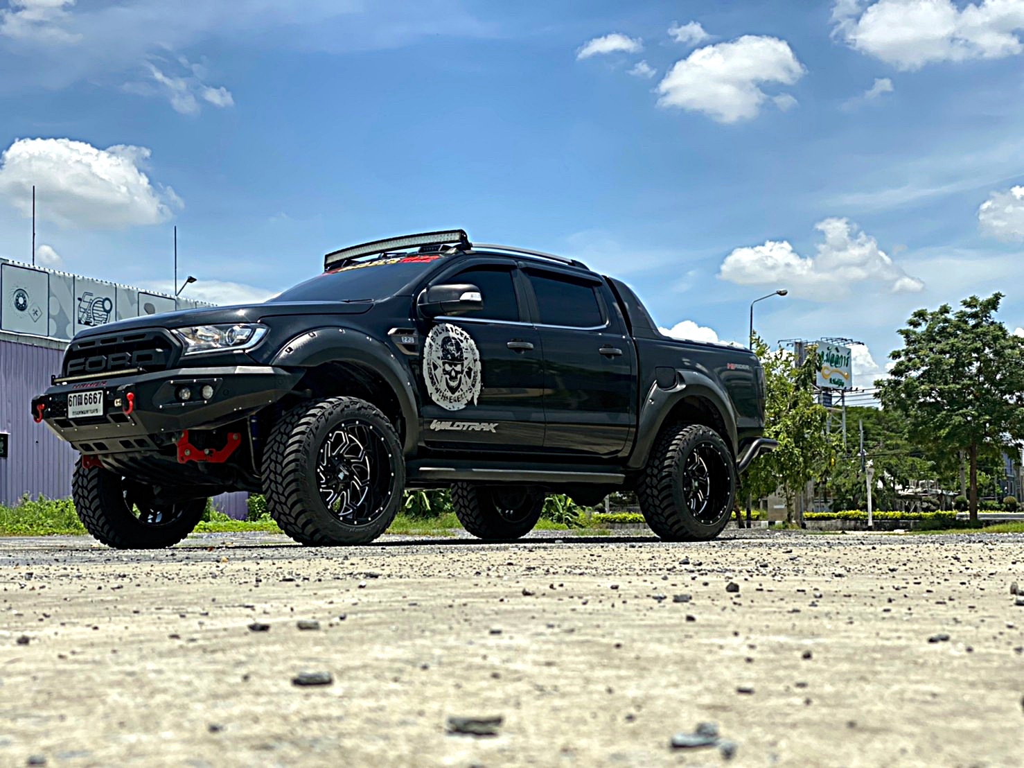 FORD WILDTRACK ทรงเมกา