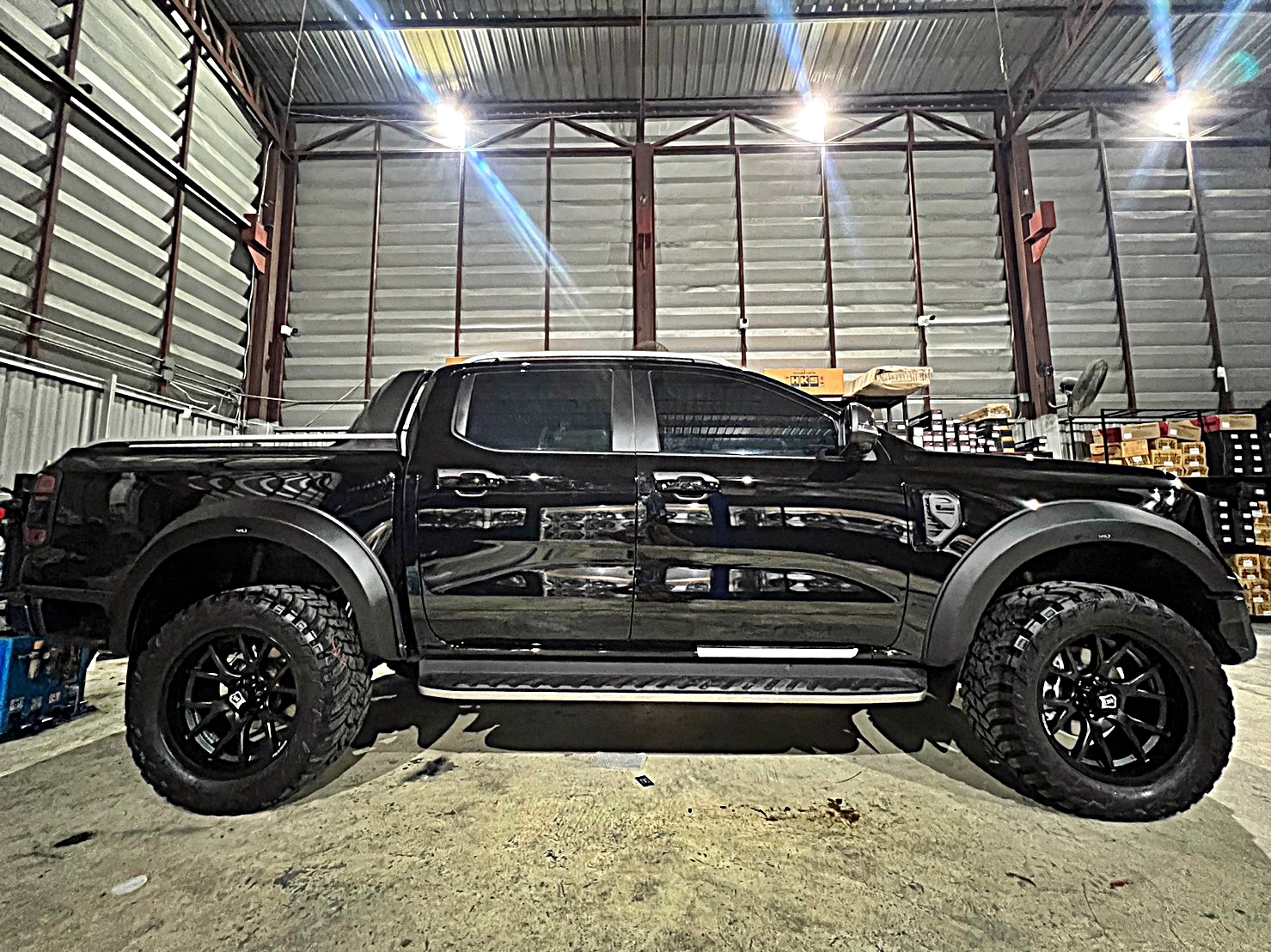 FORD RANGER NEXTGEN เน้นสเป็ค ล้อไม่ยื่น ยางใหญ่