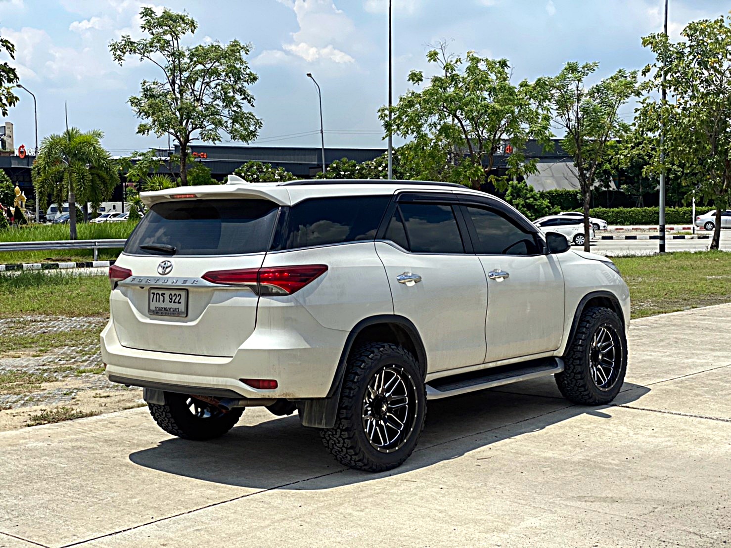 FORTUNER ล้อขอบ20 OFFROAD ที่ STEP9