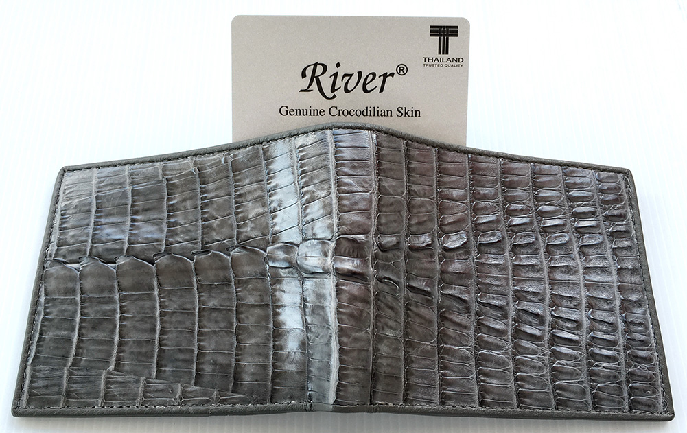 กระเป๋าสตางค์หนังจระเข้แท้ ส่วนหาง สีเทา