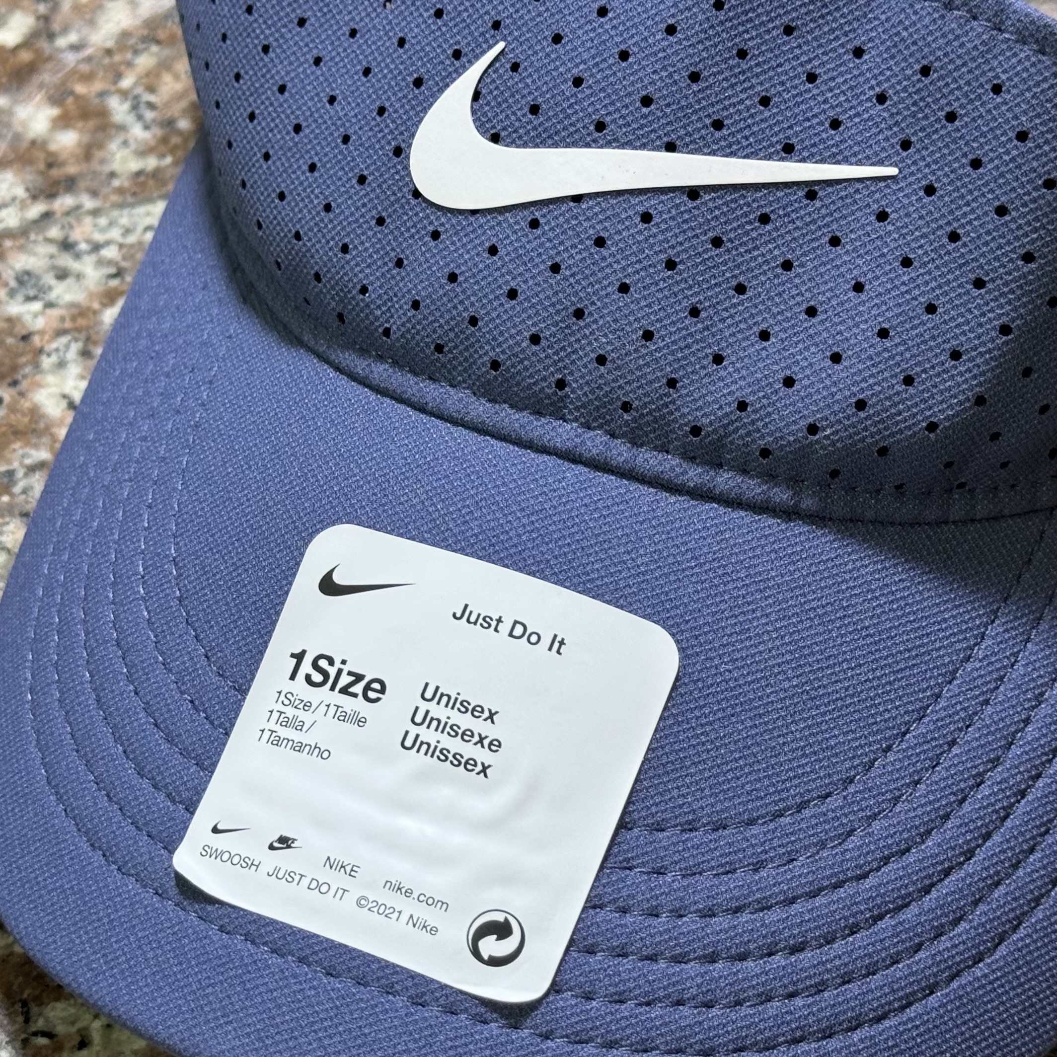 หมวกวิ่ง Nike AeroBill Running Visor