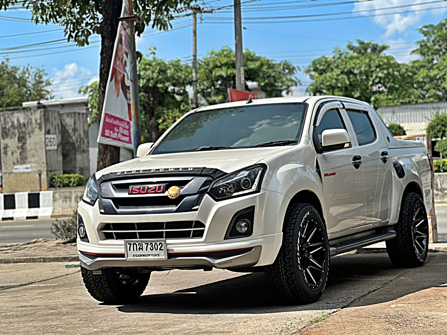 D-MAX แบบไม่ยก