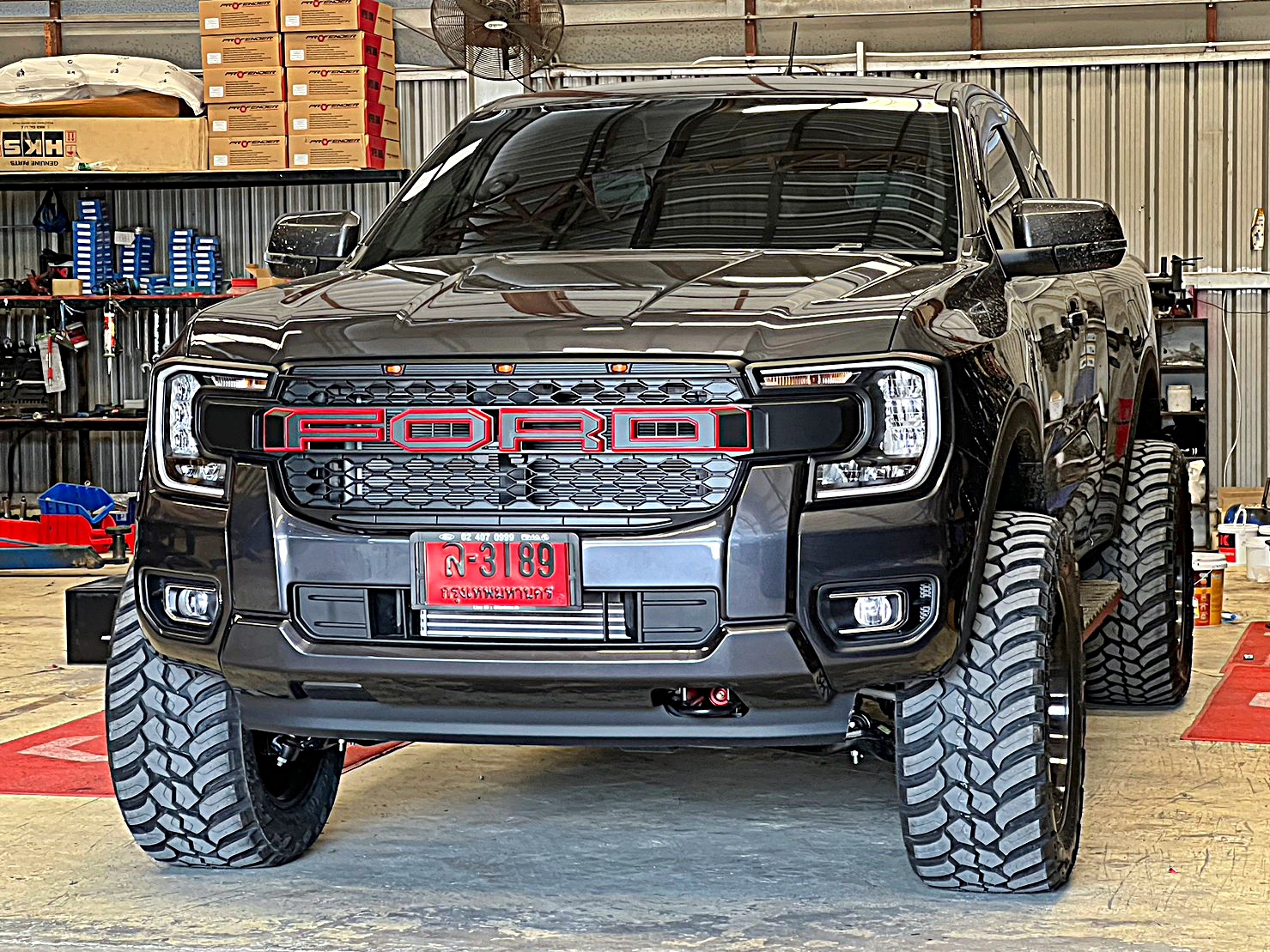 FORD RANGER NEXTGEN แต่งทรงเมกาที่ STEP9