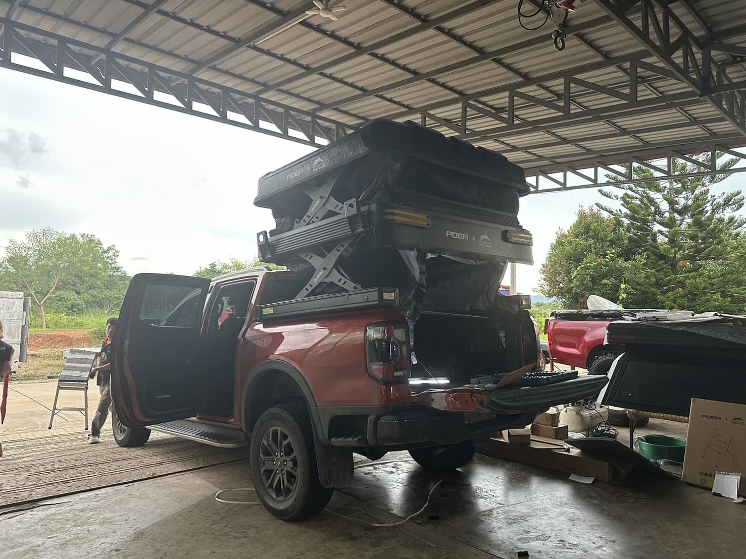 Truck Camper SAFARI CRUISER (Wildland) เต็นท์หลังคารถสุดหรู รุ่นใหม่ล่าสุด - By MaxX Equip