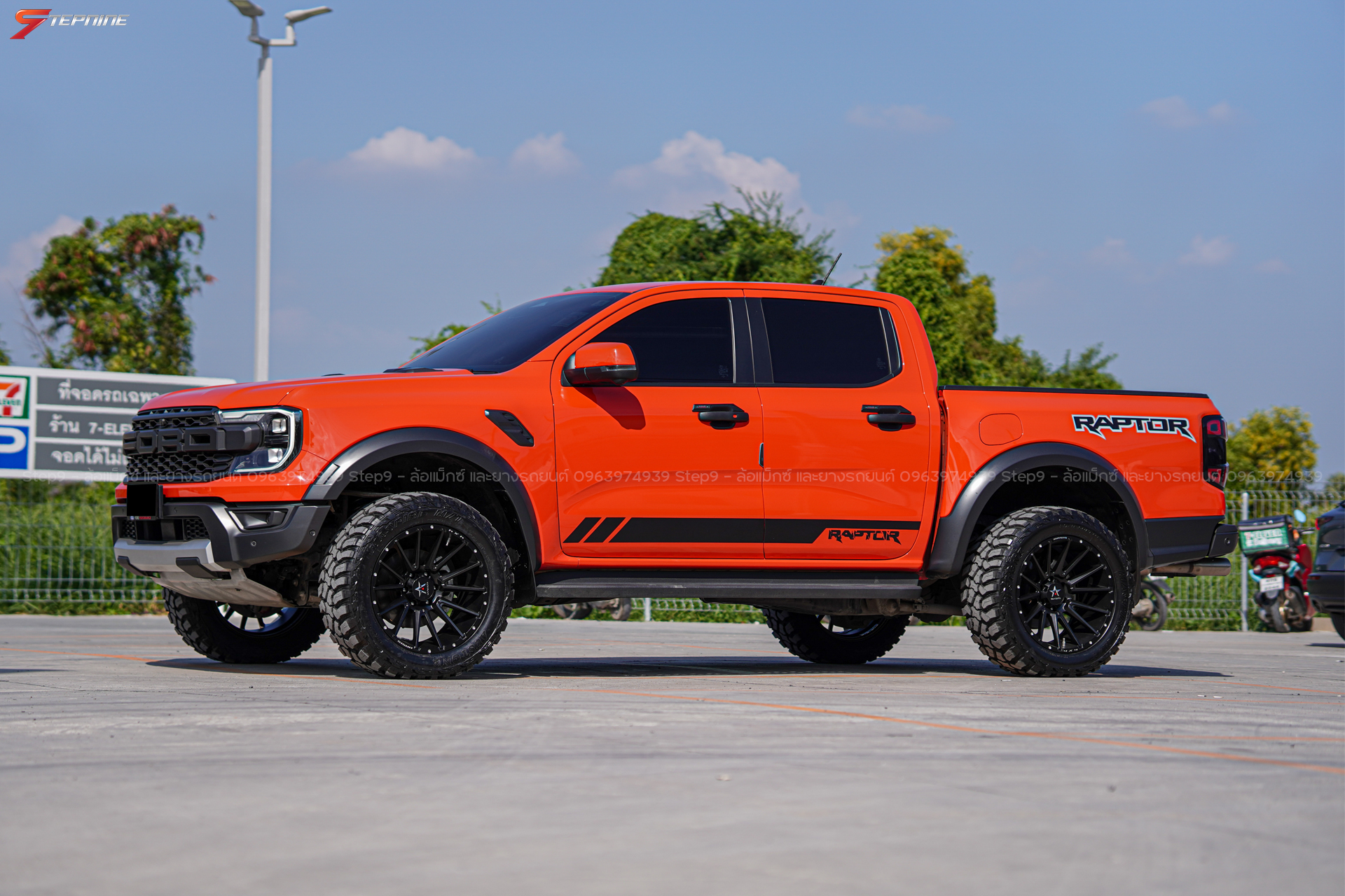 FORD RAPTOR NEXT-GEN V6 ทรงเมกา
