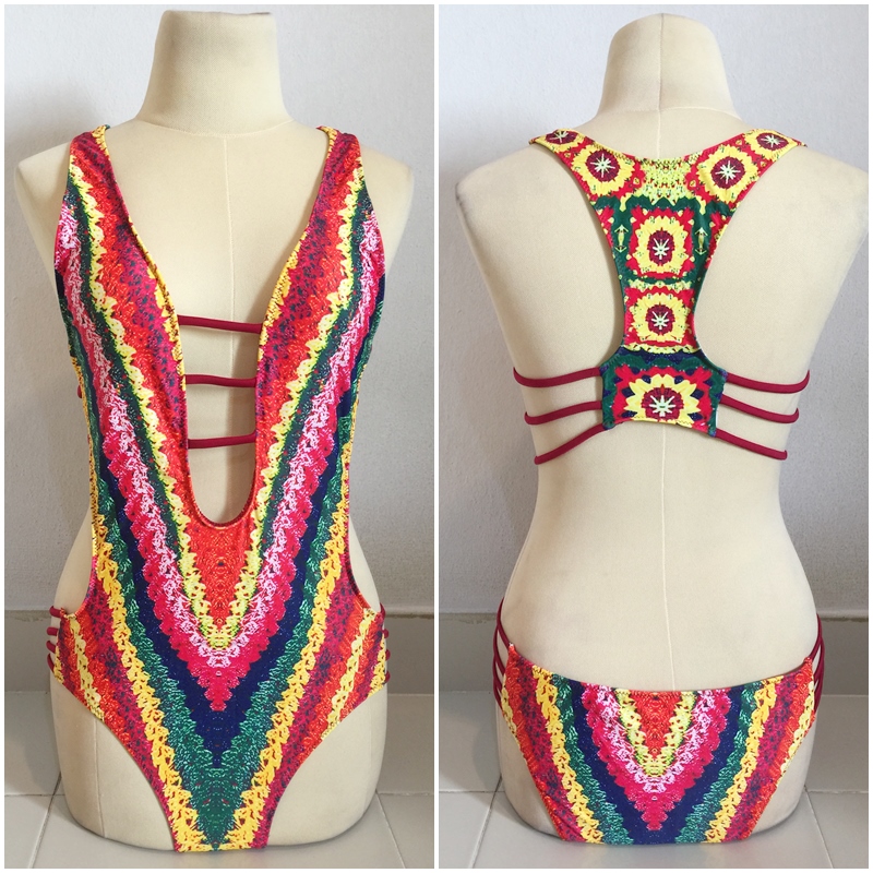 ชุดว่ายน้ำ OnePiece เว้าอกลึกเว้าหลังลึก