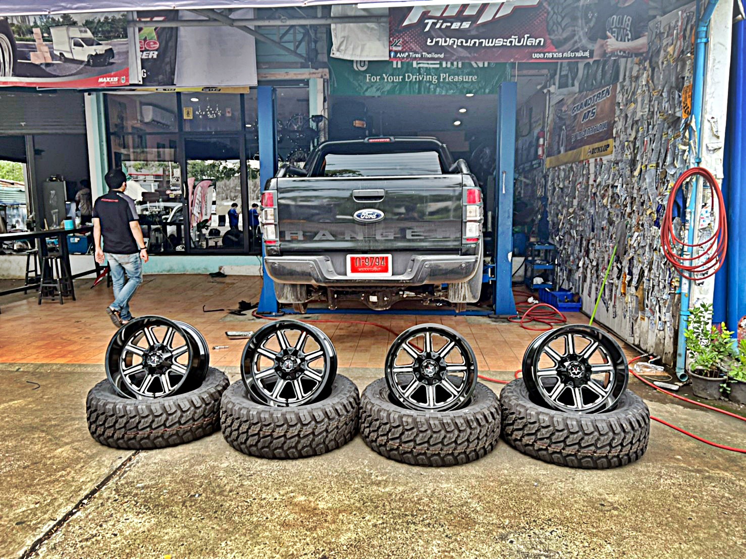 FORD FX4MAX จัดทรงเมกา ที่ STEP9