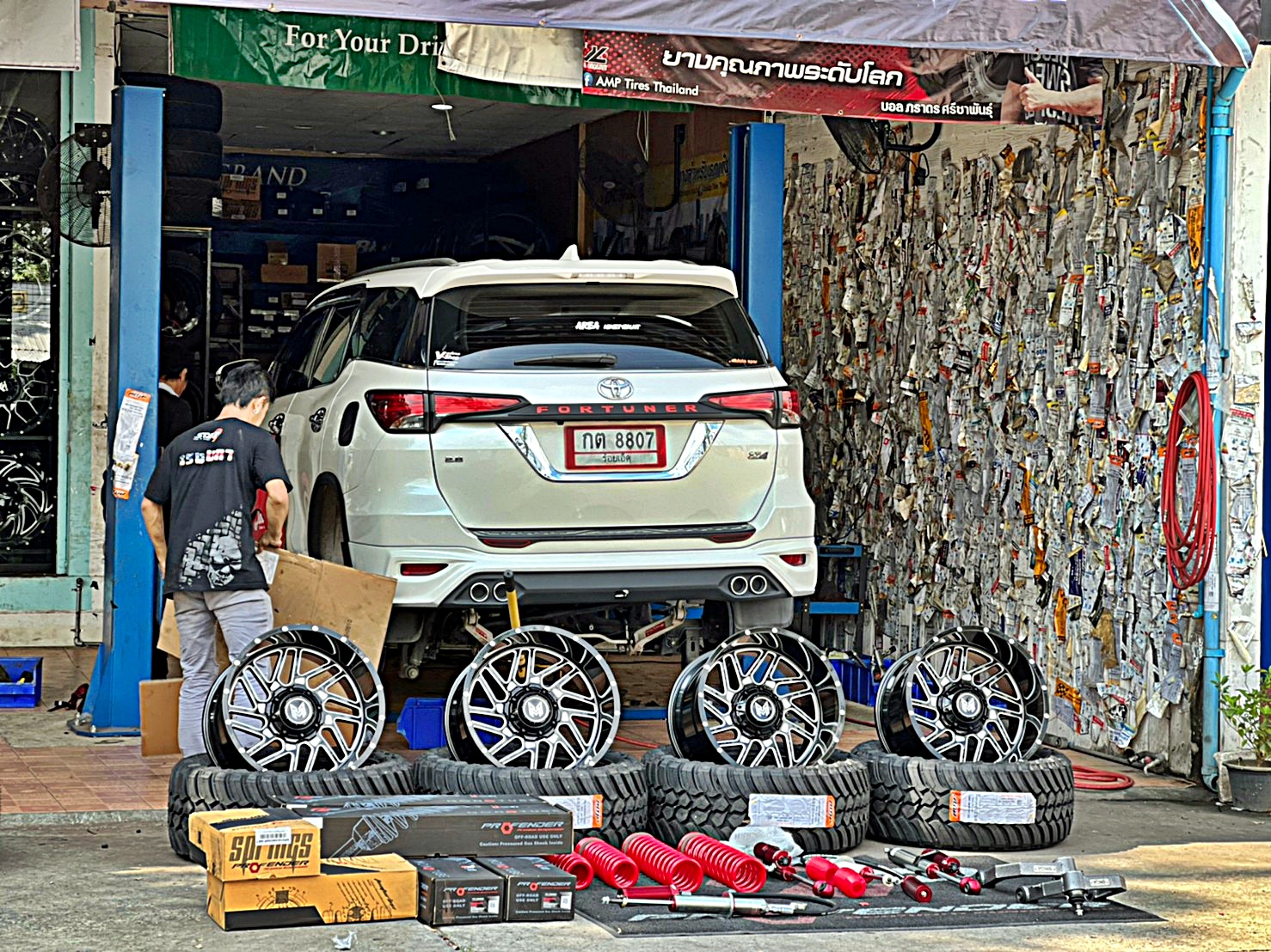 FORTUNER ทรงเมกา ล้อขอบ20 ที่ STEP9