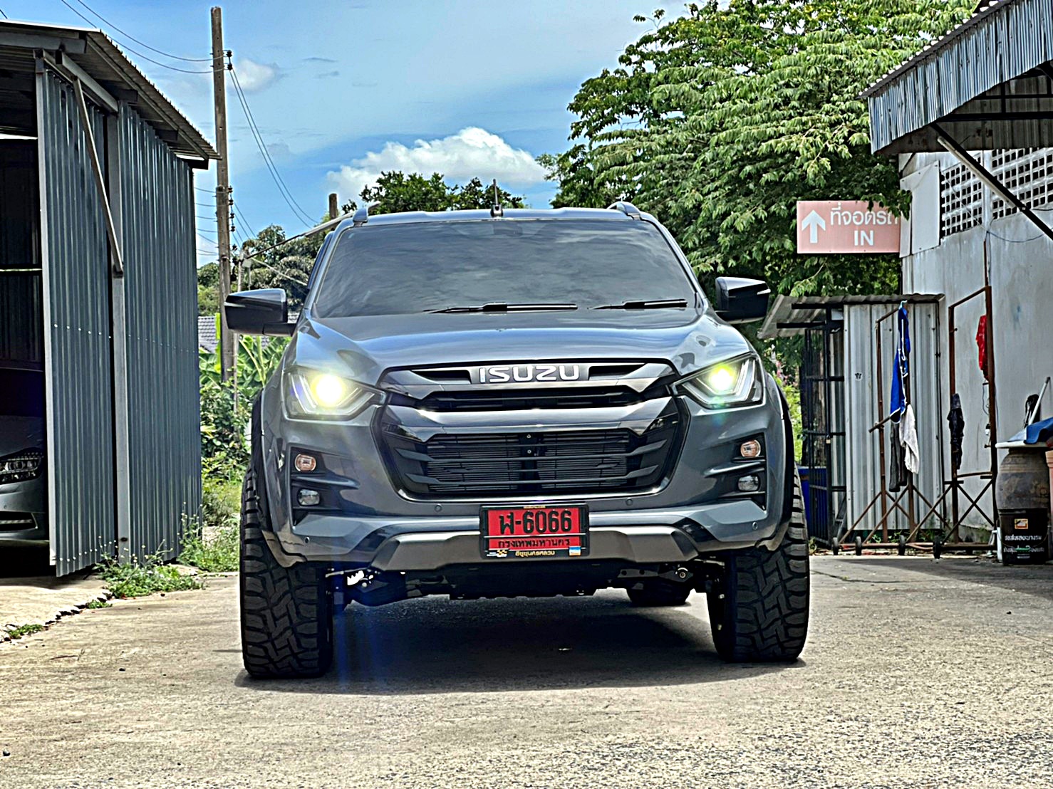 D_MAX_ทรงเมกา ล้อ HOSTILE H120