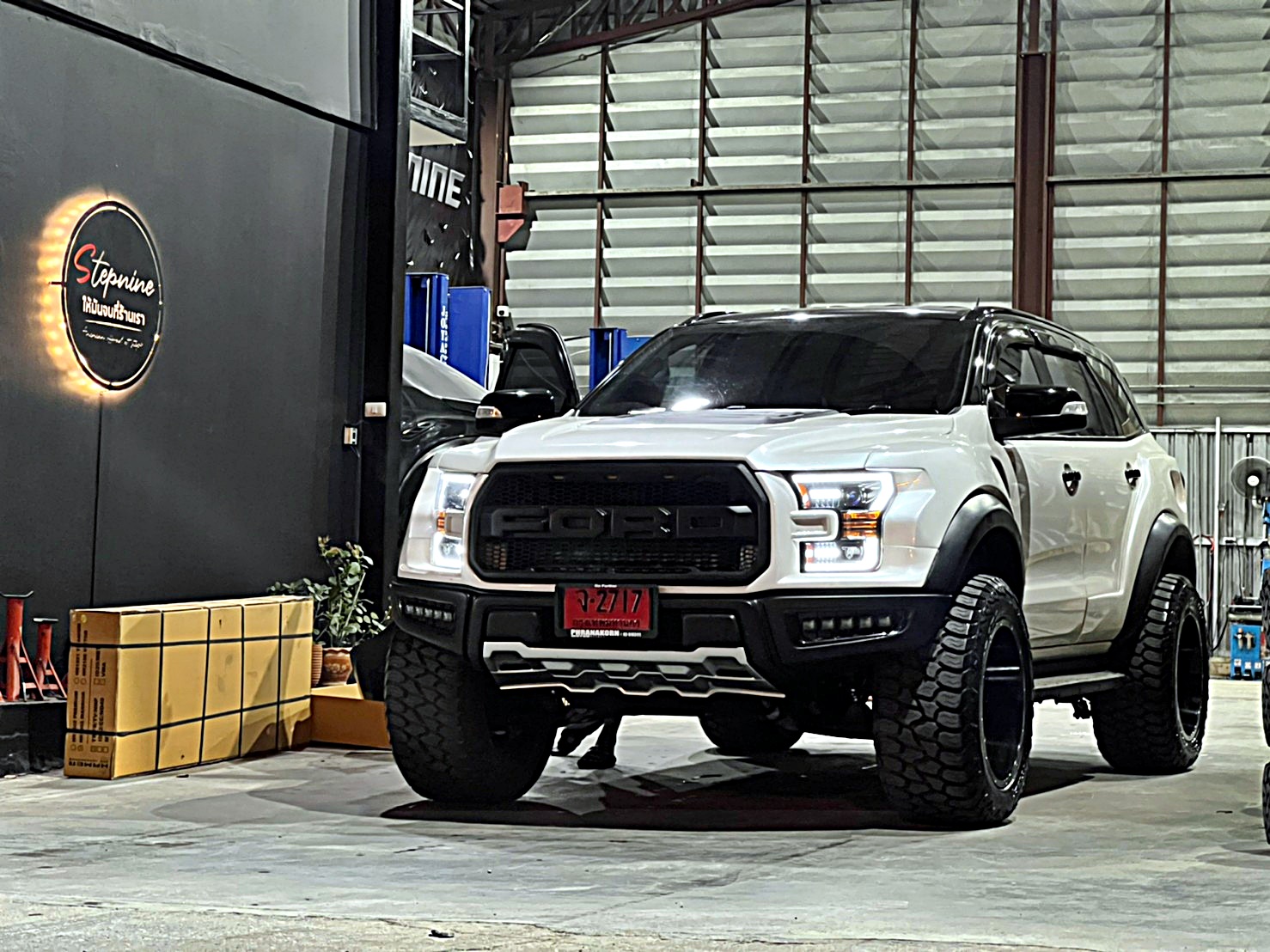 #FORD_EVEREST_ทรงเมกา ที่ STEP9
