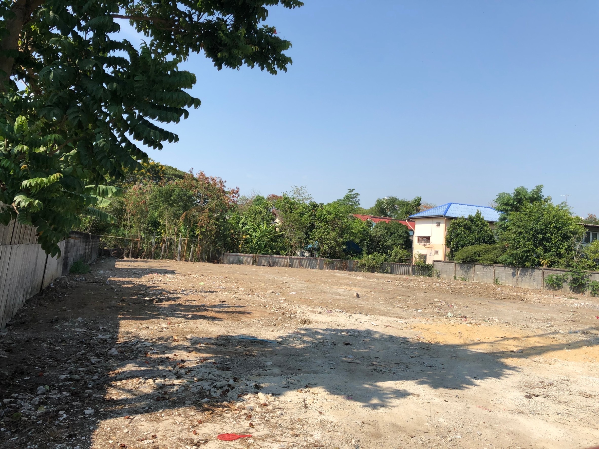 ที่ดินเปล่า ซอยเฉลิมพระเกียรติ ร.9 48