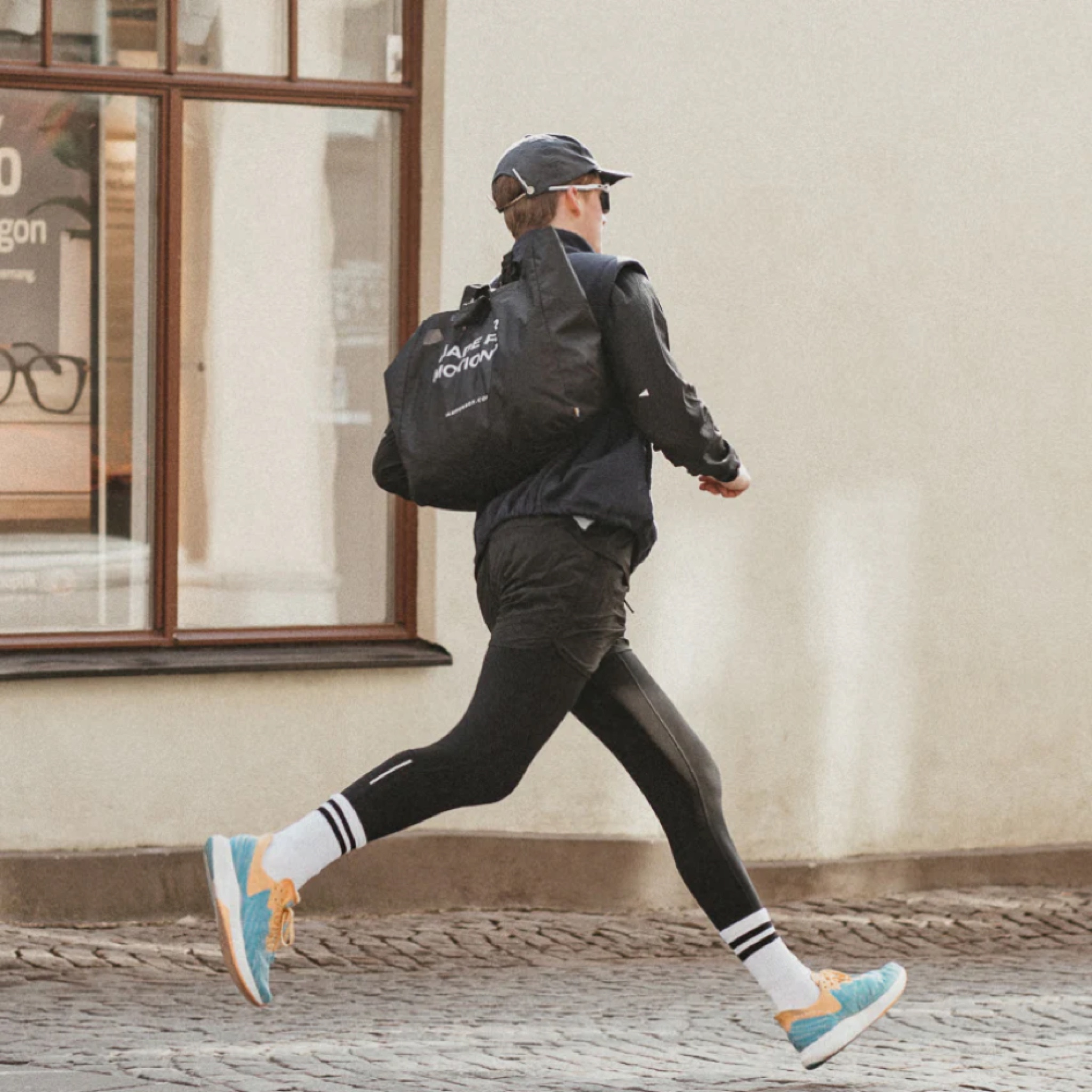 กระเป๋า Iamrunbox Shopping Bag(Pack) ‘EXCLUSIVE’ (24L)