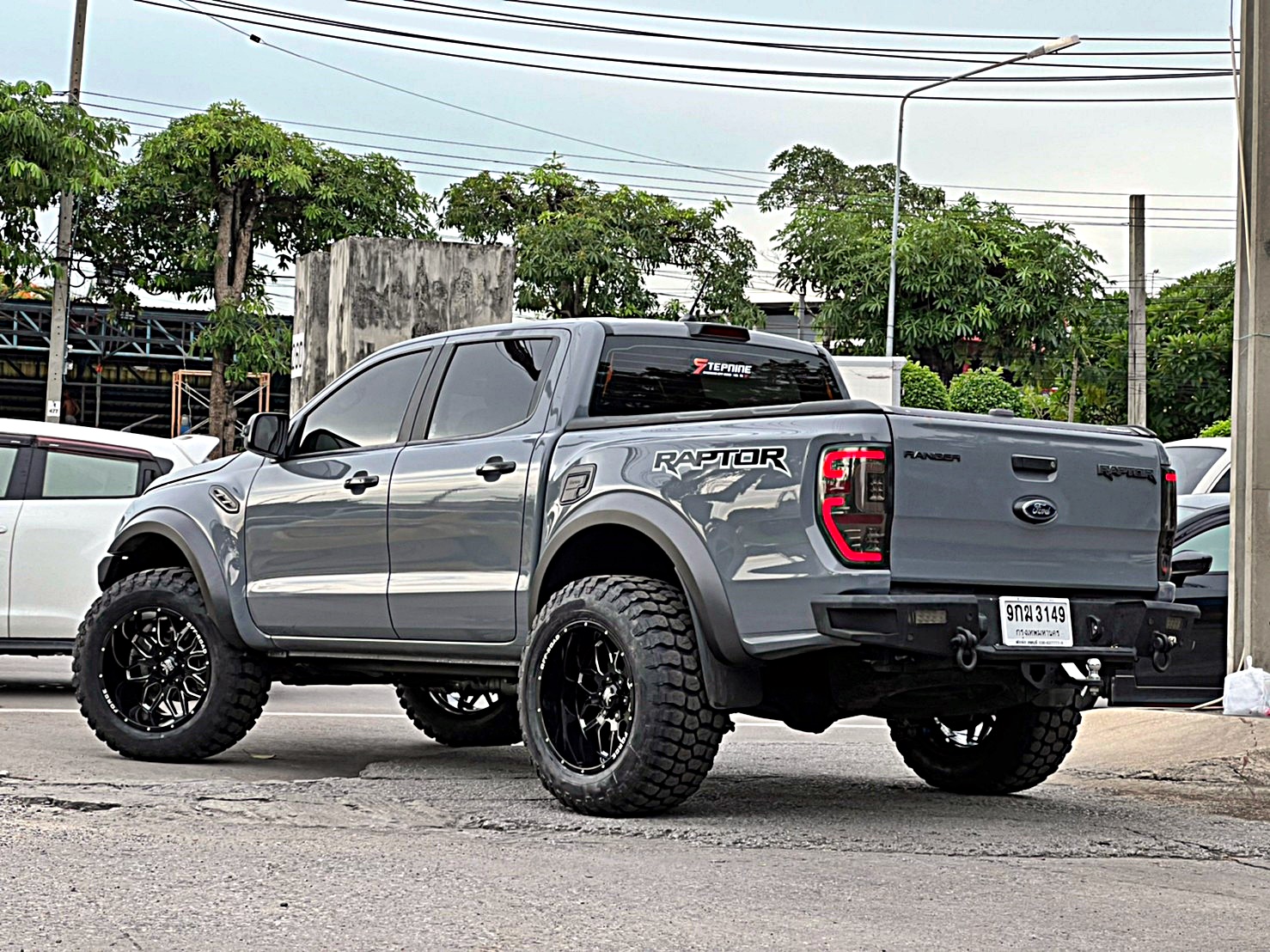 FORD_RAPTOR_ทรงเมกา ที่ STEP9