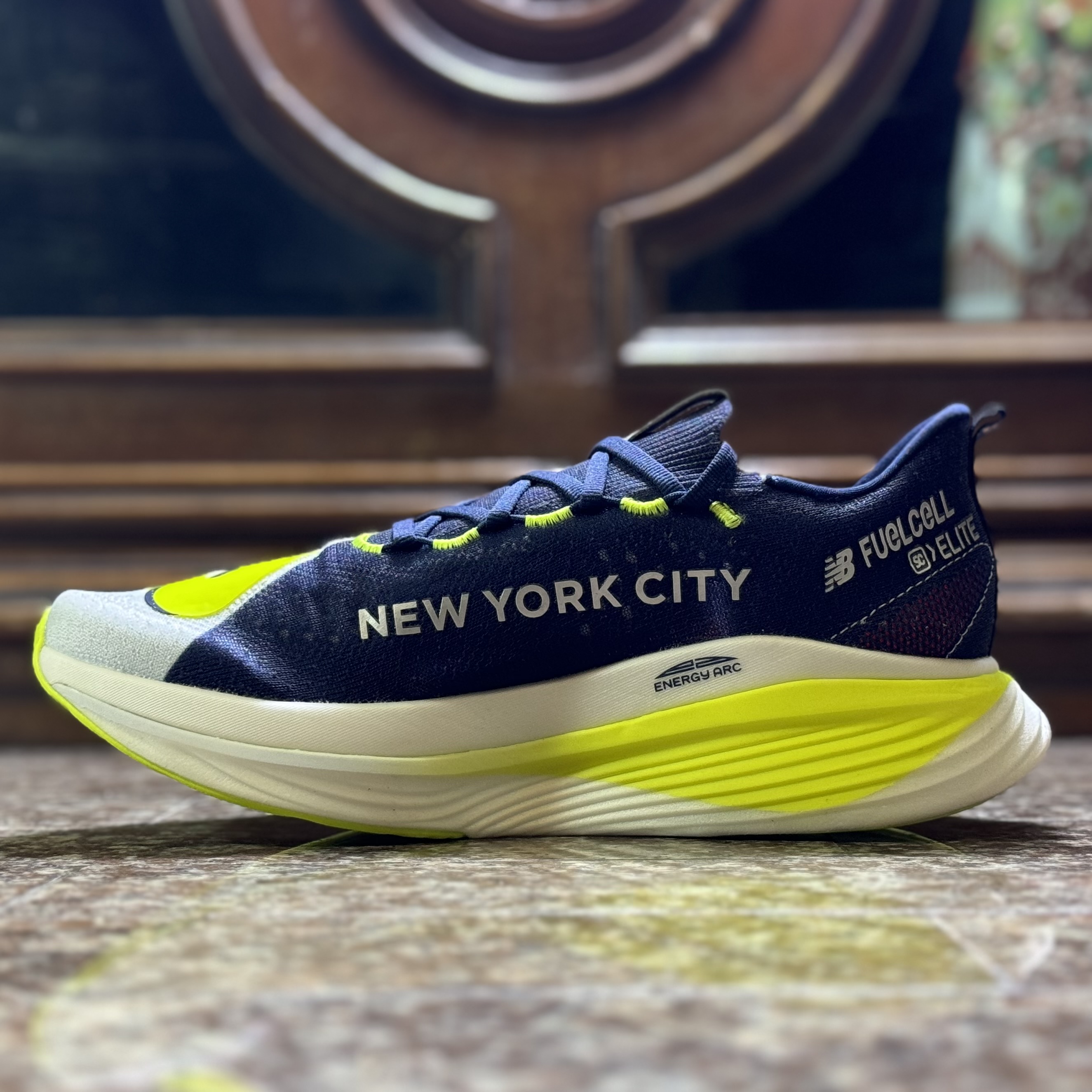 รองเท้าวิ่ง New Balance X TCS NYC FuelCell SuperComp Elite V3 (M8.5US)