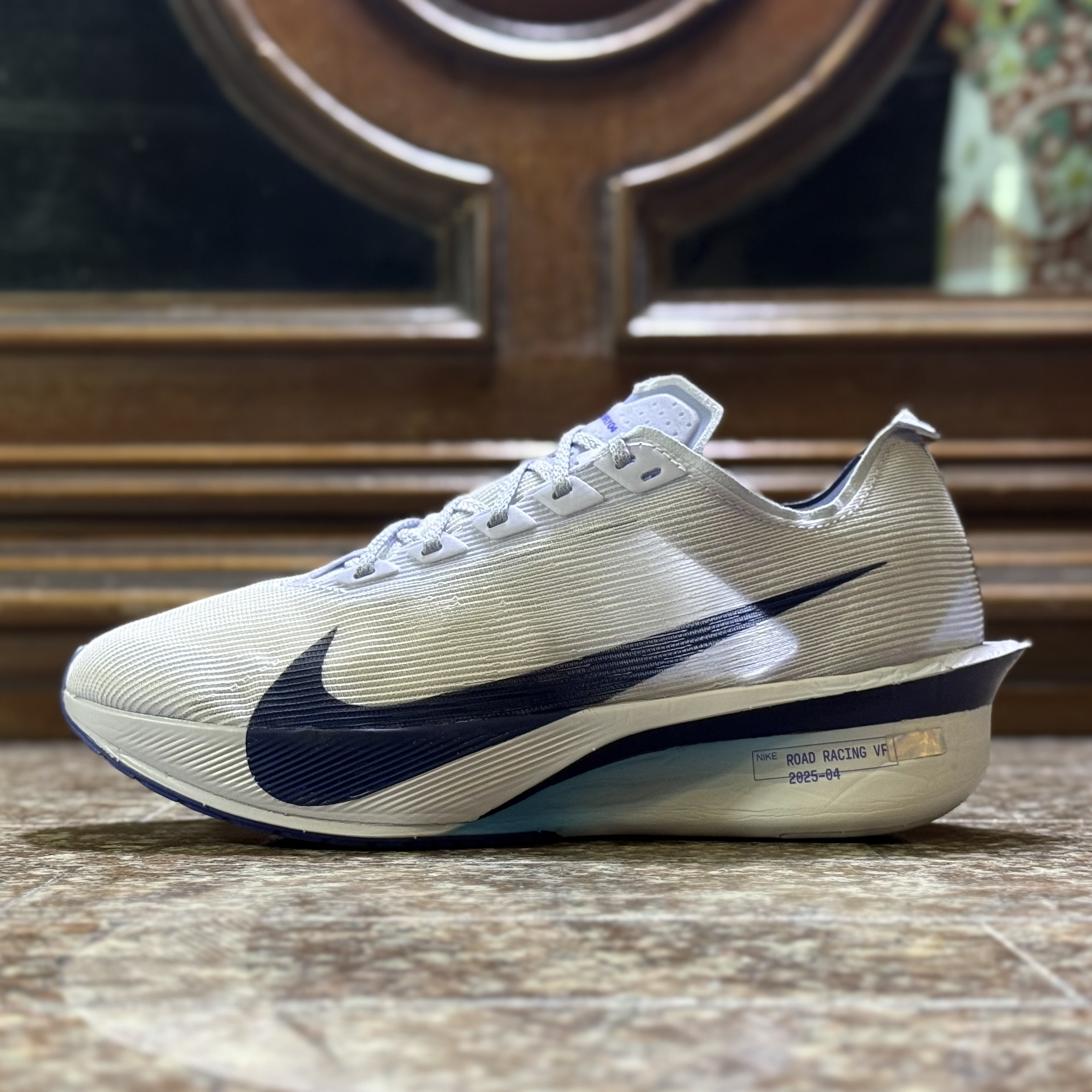 รองเท้าวิ่ง Nike ZoomX Vaporfly Next% 4 #มือ2 (W7.5US)