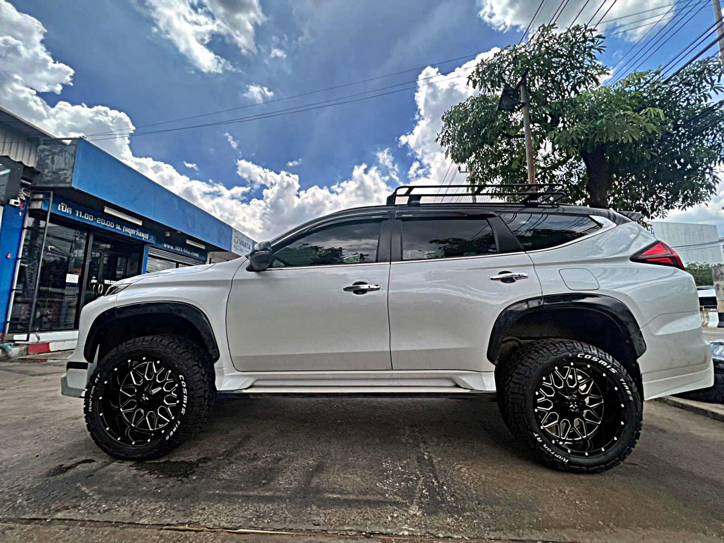 PAJERO_จองคิวจากประจวบ ทำทรงเมกาที่ STEP9