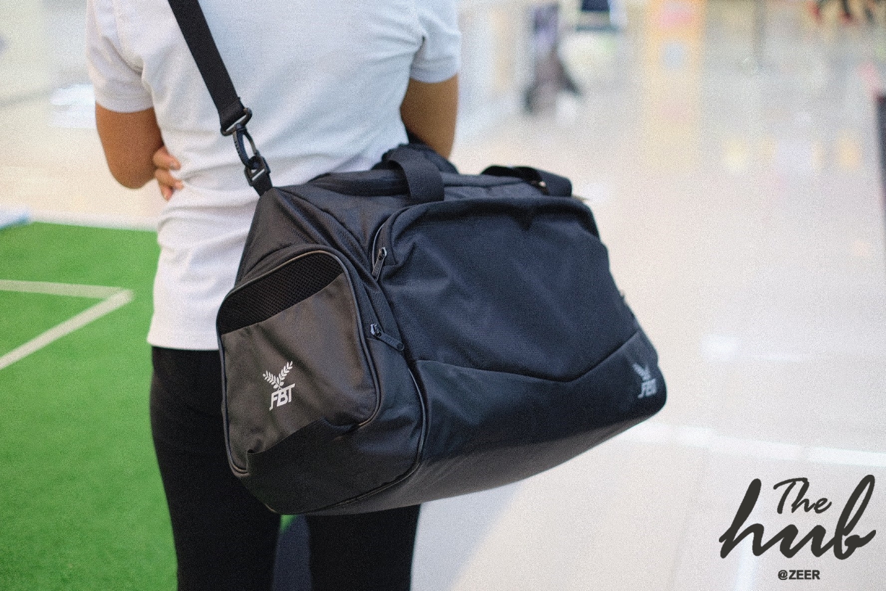 กระเป๋าเสื้อผ้า FBT