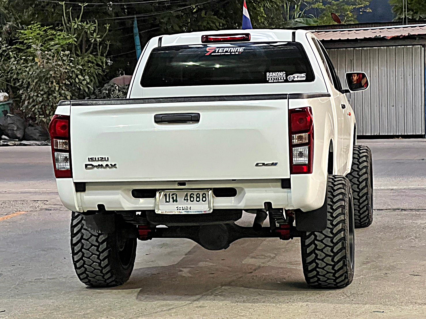 D-MAX ตัวเตี้ย ทำให้เป็นตัวสูง ทรงเมกา