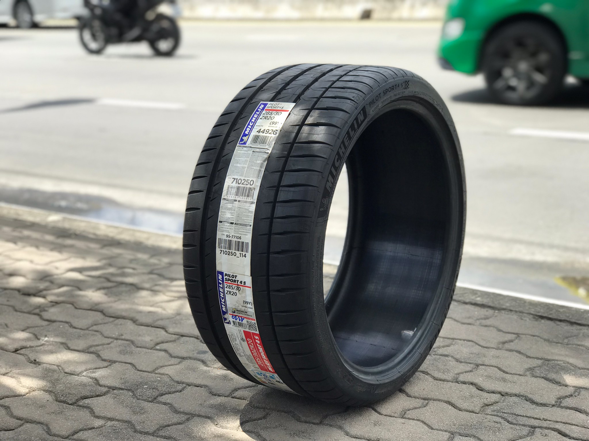 MICHELIN PILOT SPORT4S 285/30-20 ราคาถูกสั่งได้ทุกรุ่นที่ STEP9
