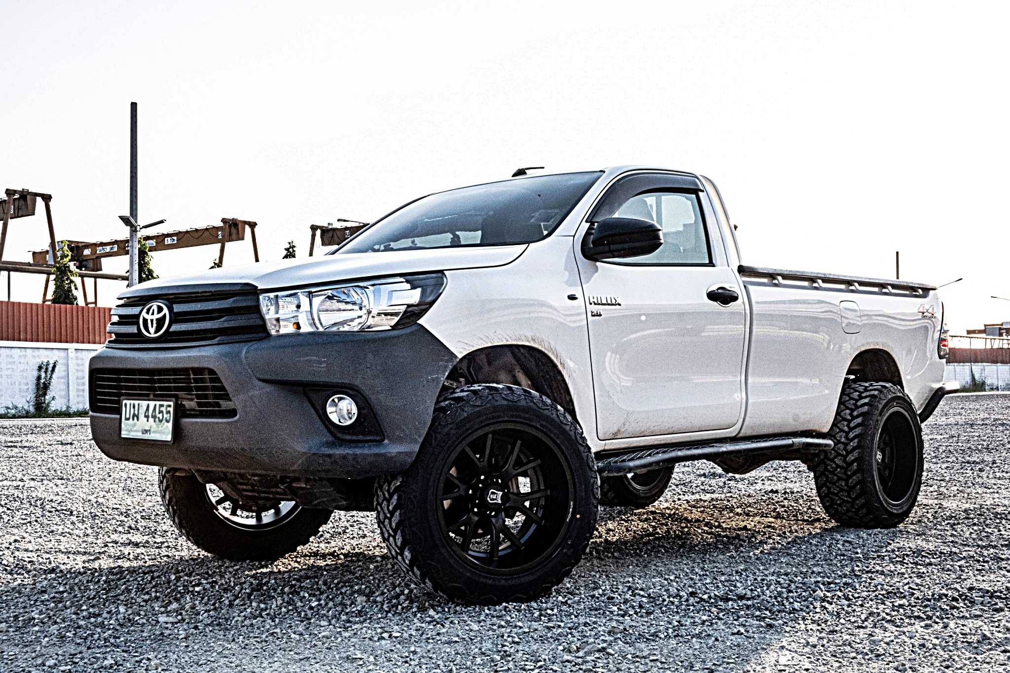 REVO หัวเดียว จองคิวจากแพร่ ทำทรงเมกาที่ STEP9